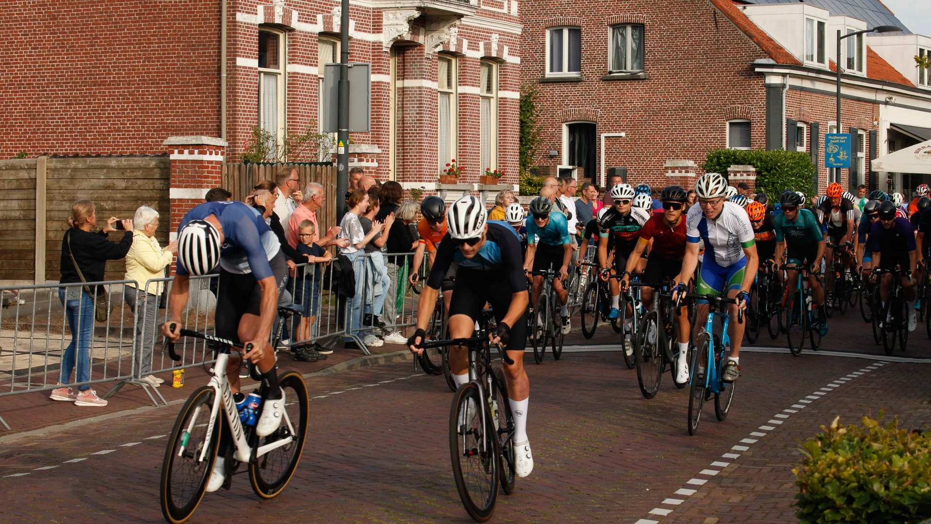 Klaar voor het Woensdrechts Wielerkampioenschap 2024