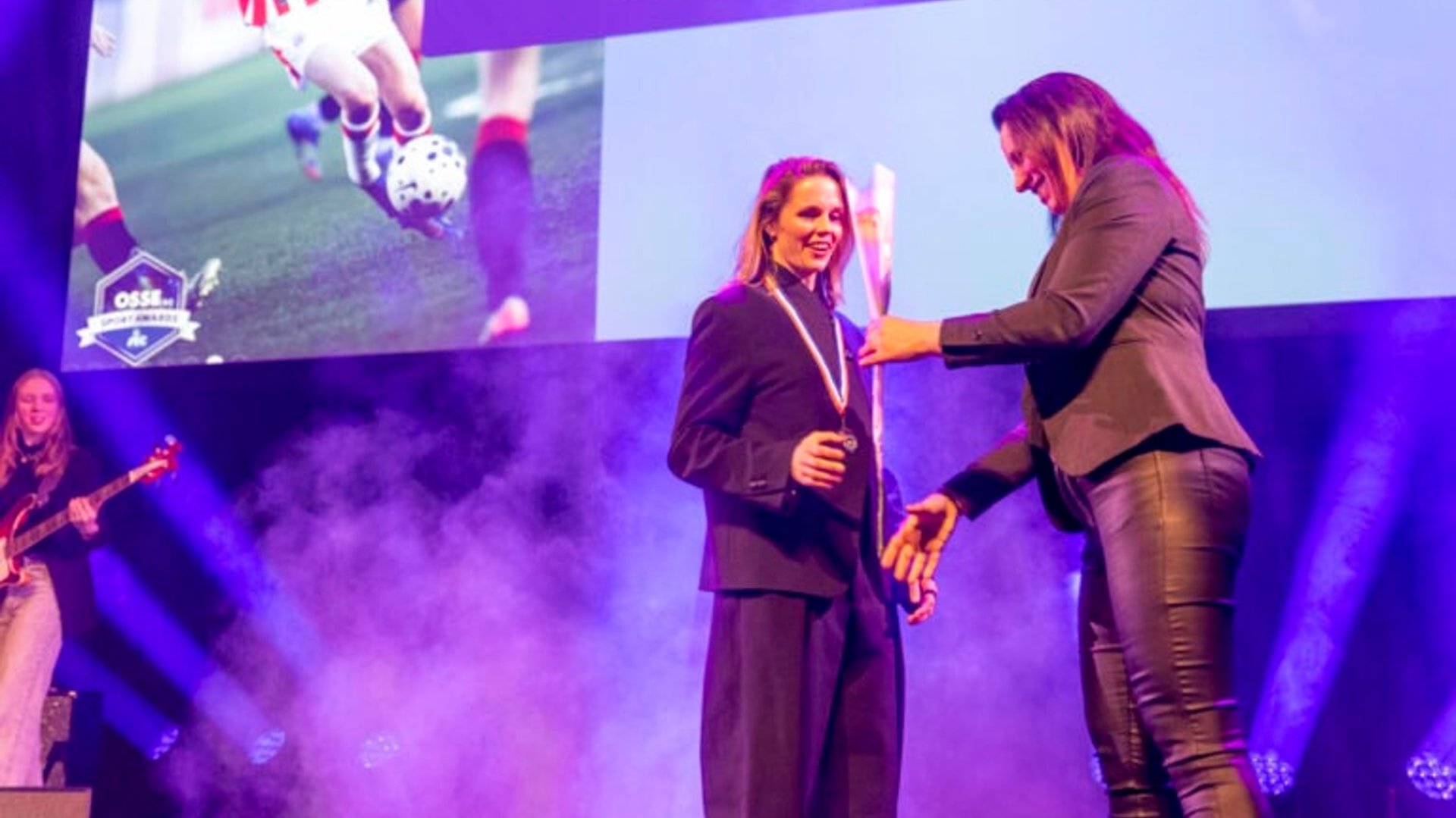 Gezocht: Osse Clubhelden en sportkampioenen - Adverteren Oss | Weekblad ...