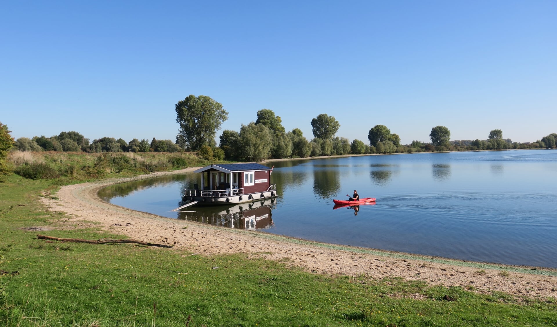 Vaarbeleving met blokhutboot