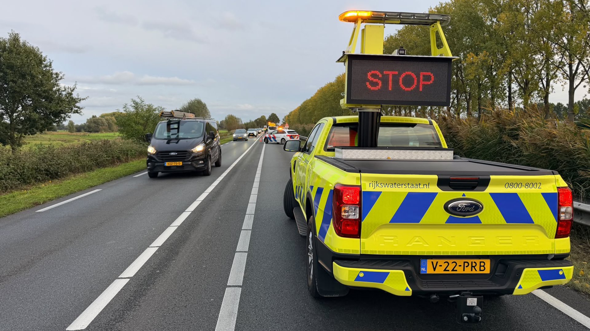Botsing tussen bestelbussen op N279