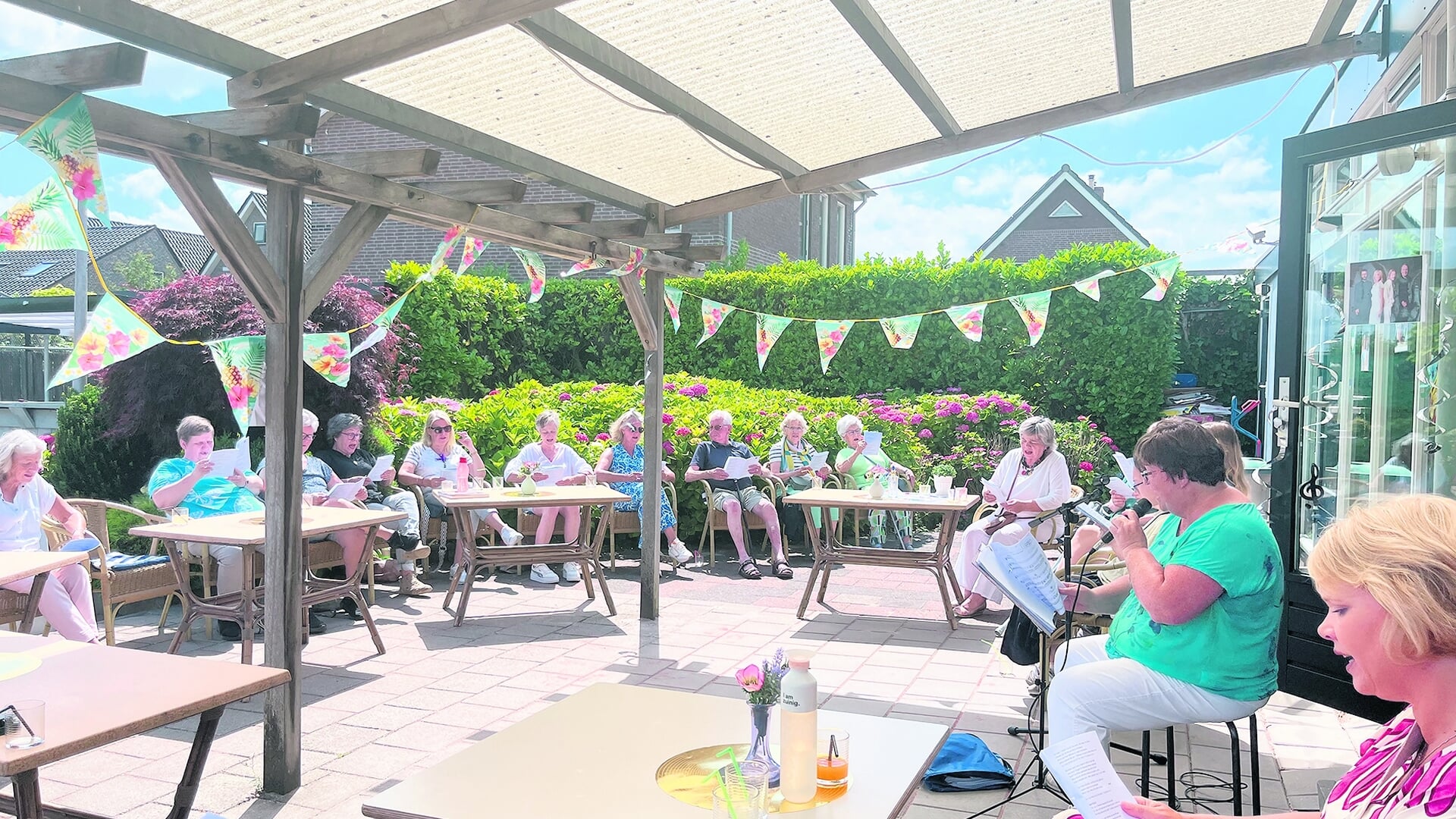Zonnige zaterdag vol ABBA-plezier in Waarder