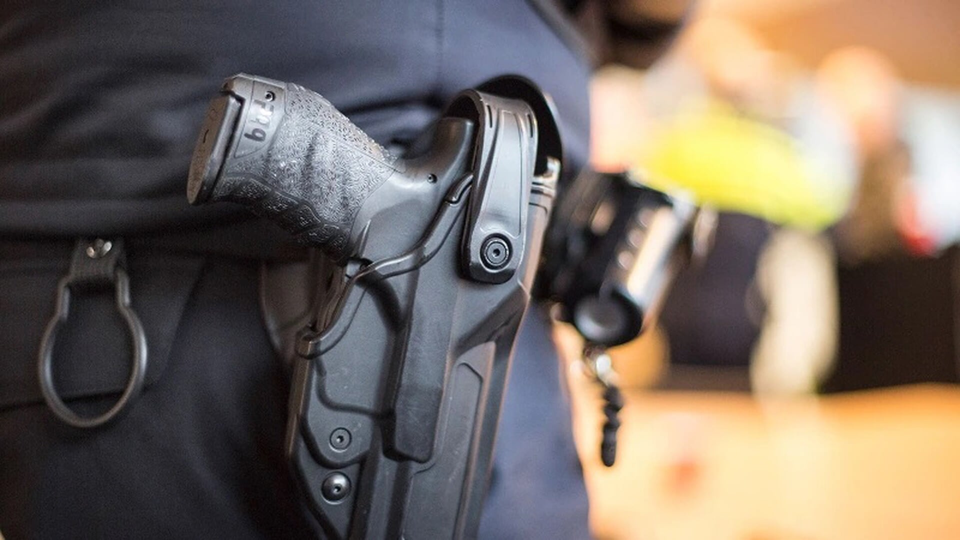 Gewonde bij geweld in woning Krabbendijke