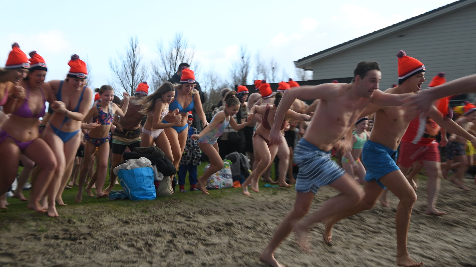 Ook dit jaar Nieuwjaarsduik in Willemstad