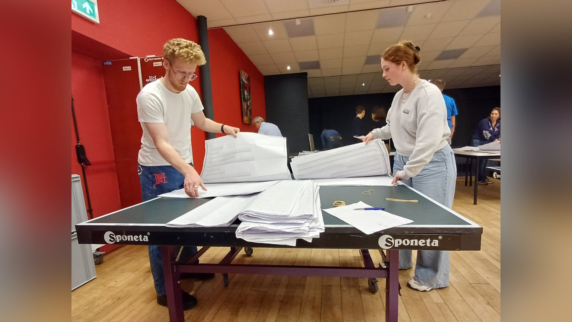 Drukke verkiezingsdag in Linschoten