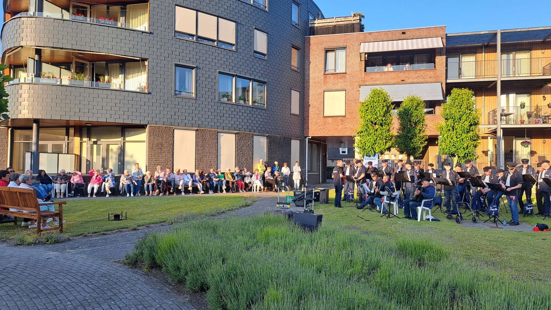 De Kreekrakkers komt deze zomer naar het publiek toe met open repetities