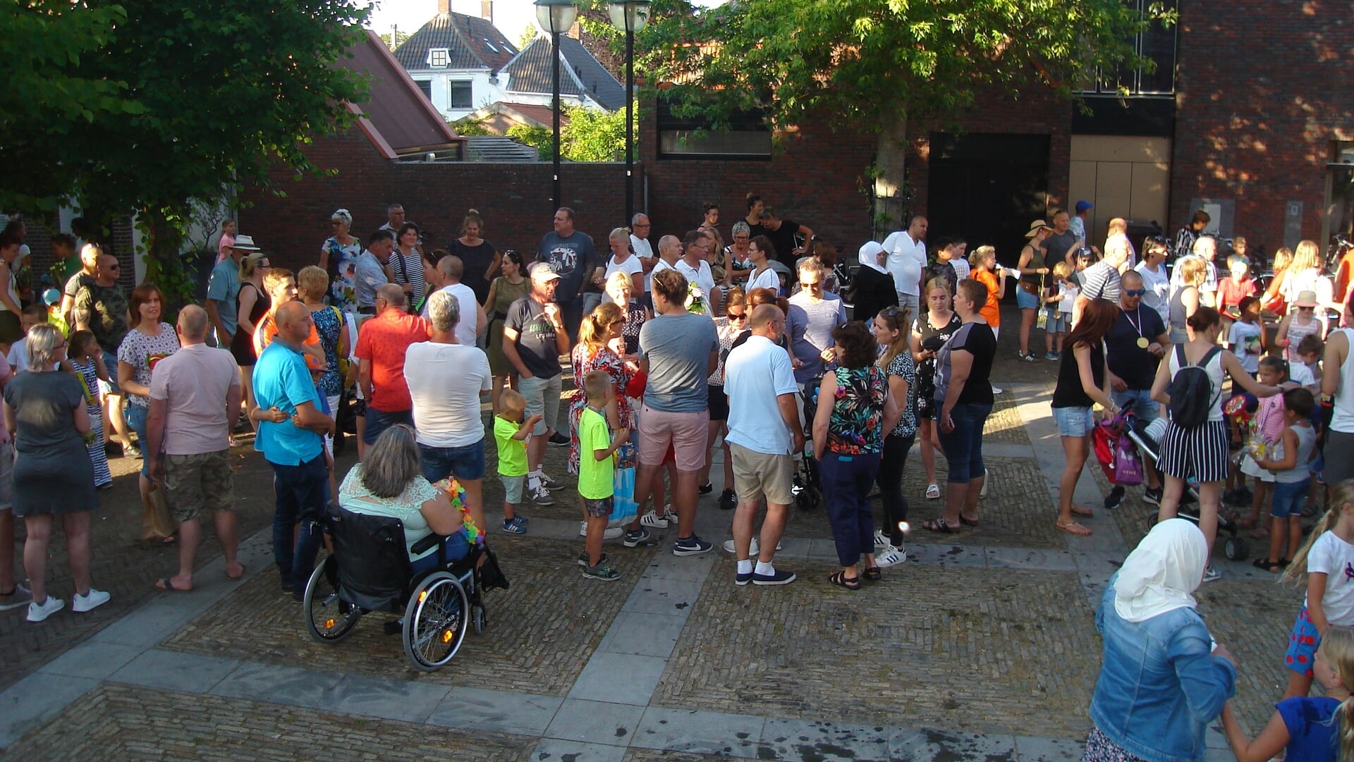 Avond-vierdaagse in Klundert van 20 t/m 23 mei