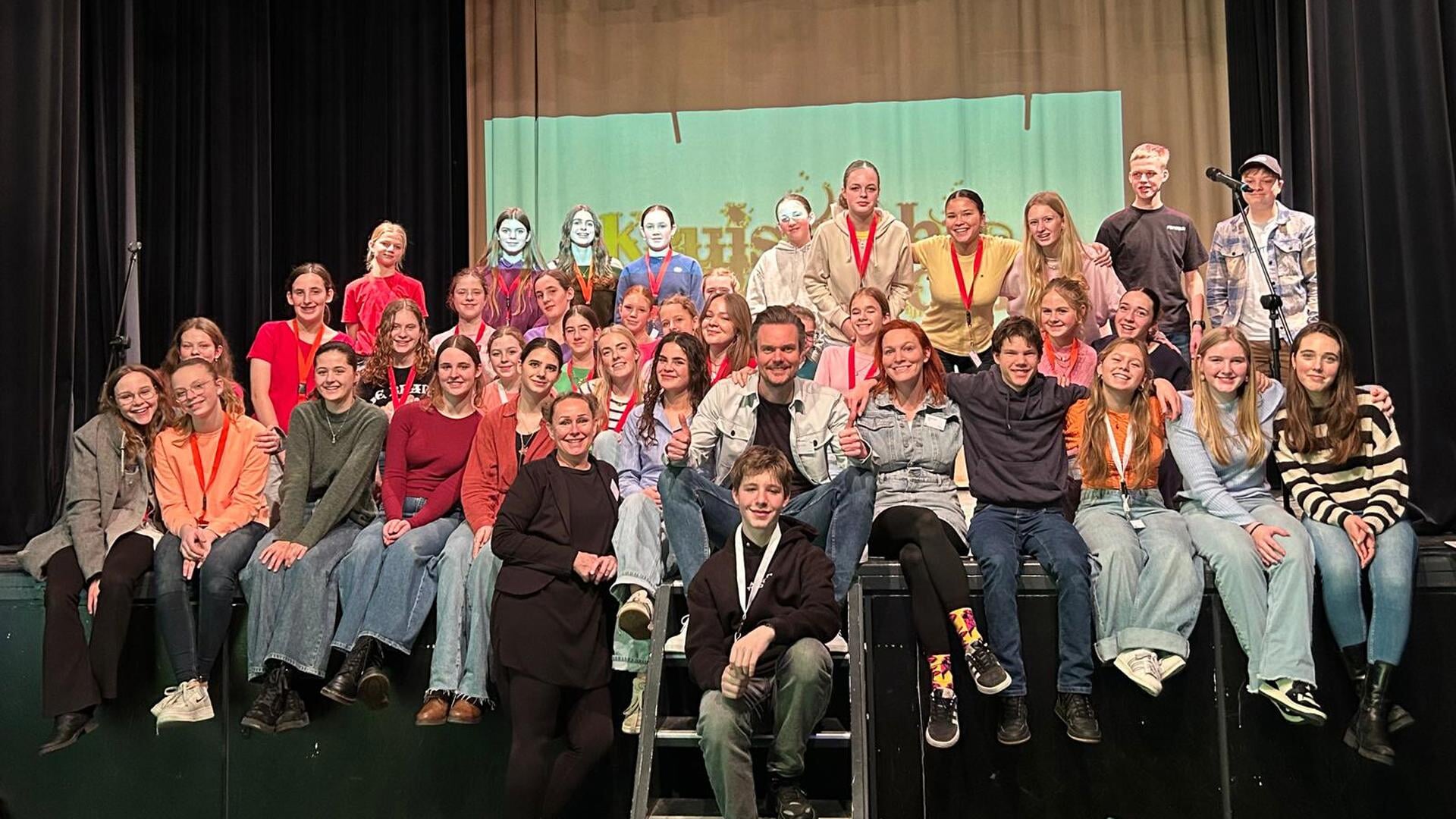 Junior Musical Class van het Roncalli brengt ‘Kruistocht in Spijkerbroek’ op de planken in De Maagd