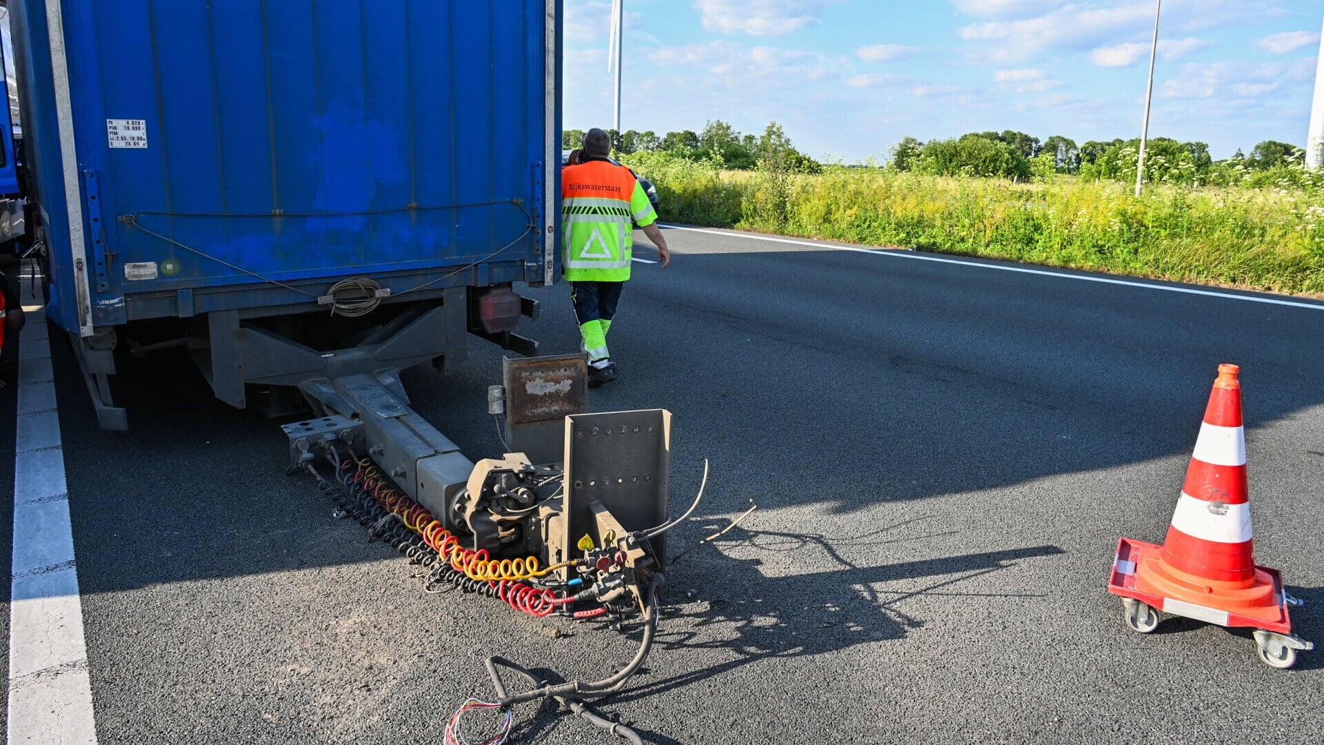 Bouten breken: Wipkar komt los op A16