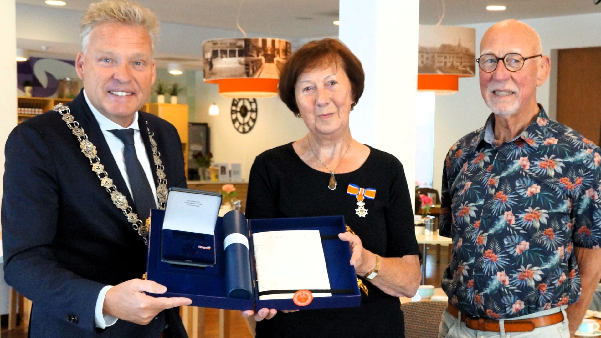 Koninklijke onderscheiding voor Tiny van der Horst-Fransen