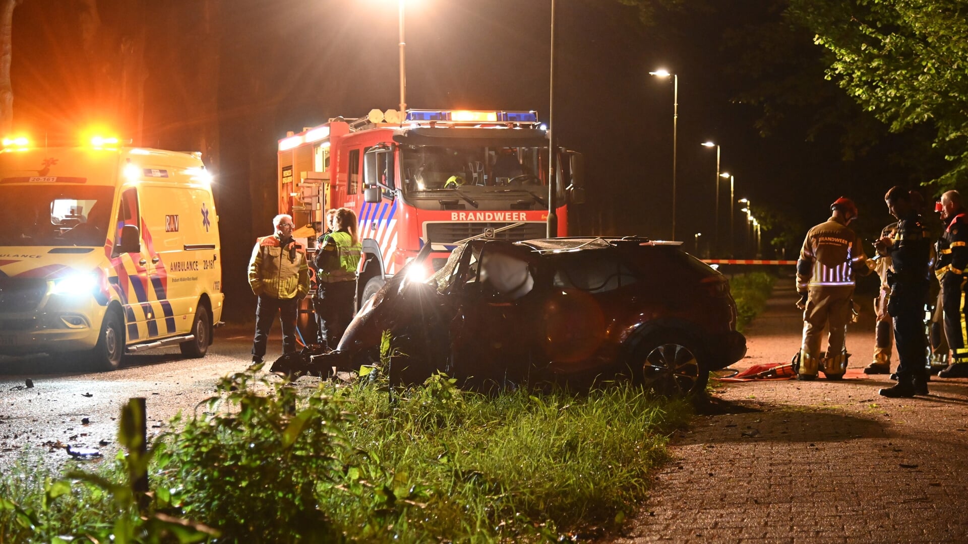 Bredanaar (77) overleden na botsing tegen boom op Galderseweg