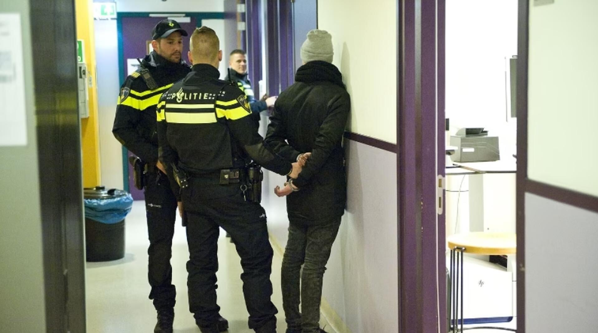 Man uit Rucphen (35) opgepakt na diefstal bestelbus in Roosendaal