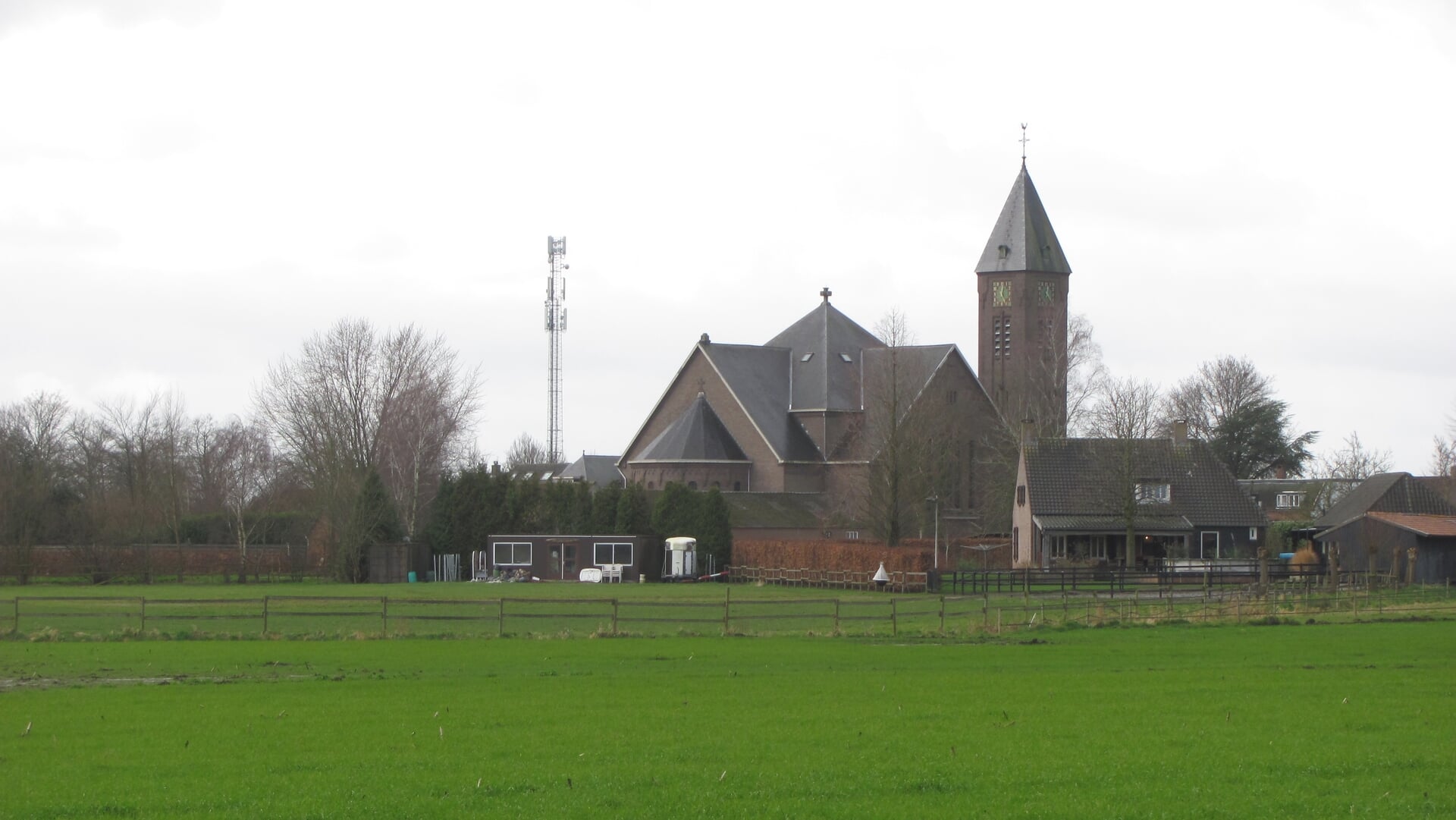 Wernhouts koppel redt plaatselijke kerk, bestemming nog onduidelijk