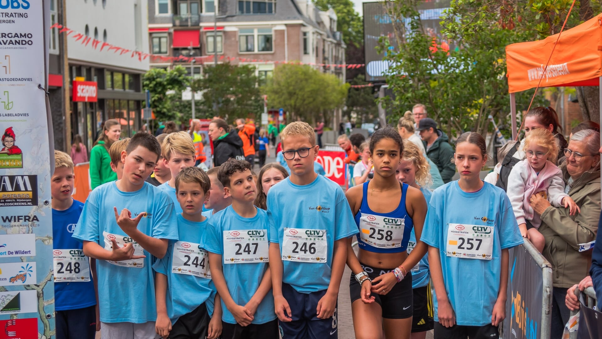 Stralende gezichten bij Kinderloop Van Goghloop Zundert