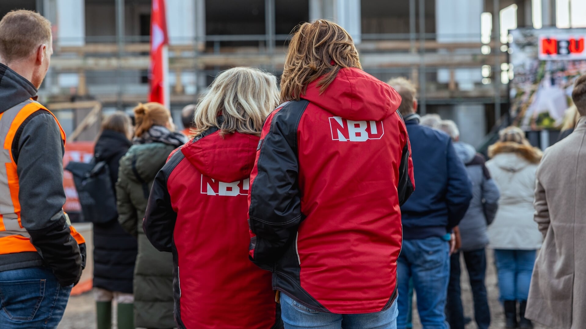 Bredase Bouwers trappen balletje tijdens 52 editie 7x7 Voetbaltoernooi bij R.k.v.v. JEKA