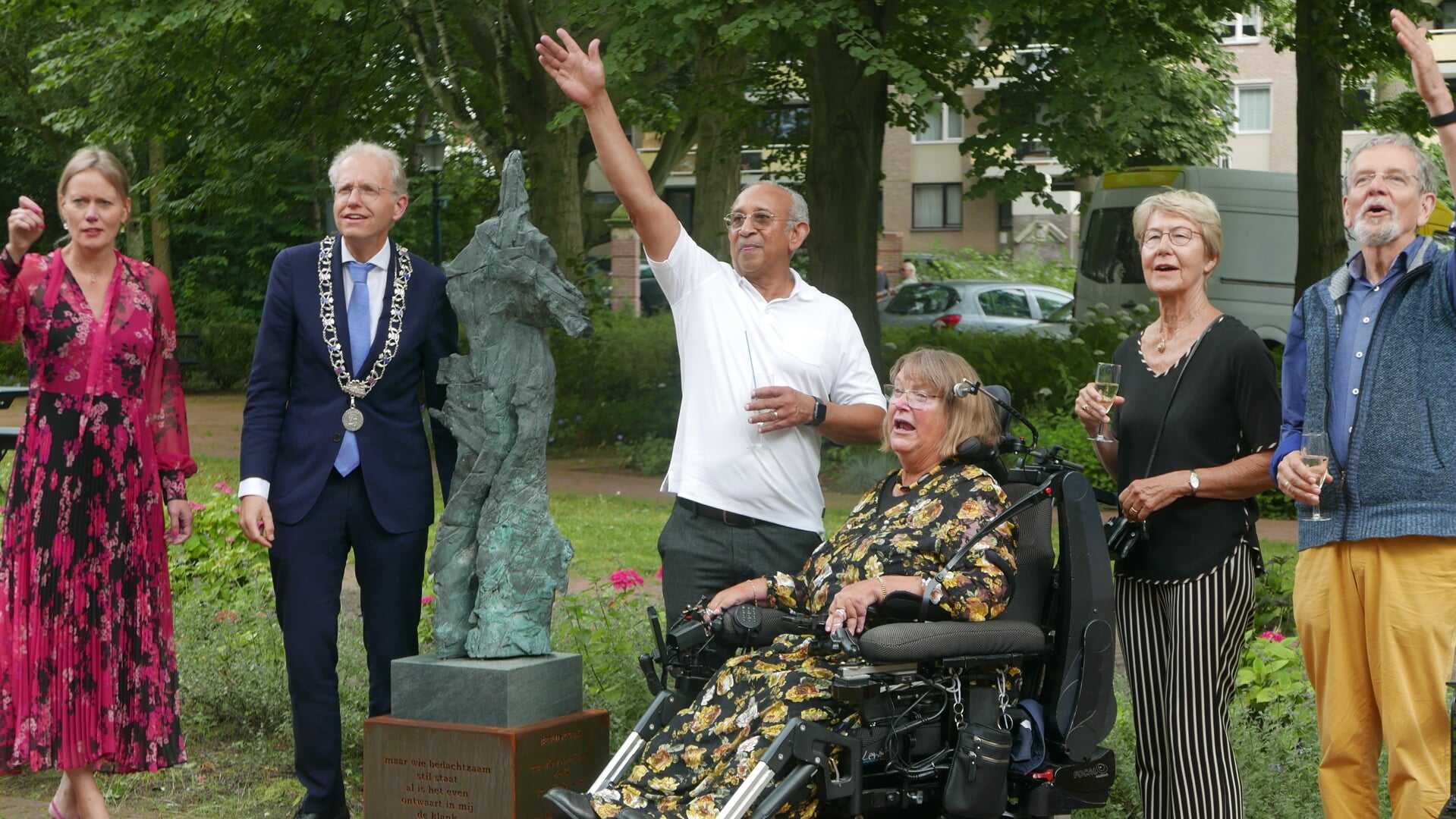 Feestelijke onthulling 23e gedicht Poëzieroute Wassenaar - De ...