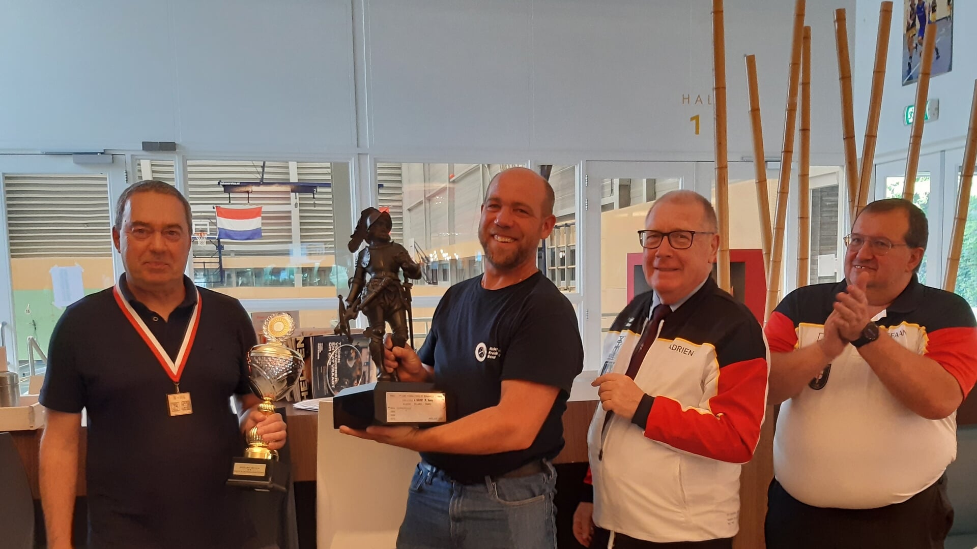 Koningenwedstrijd en interland in Steenwijk