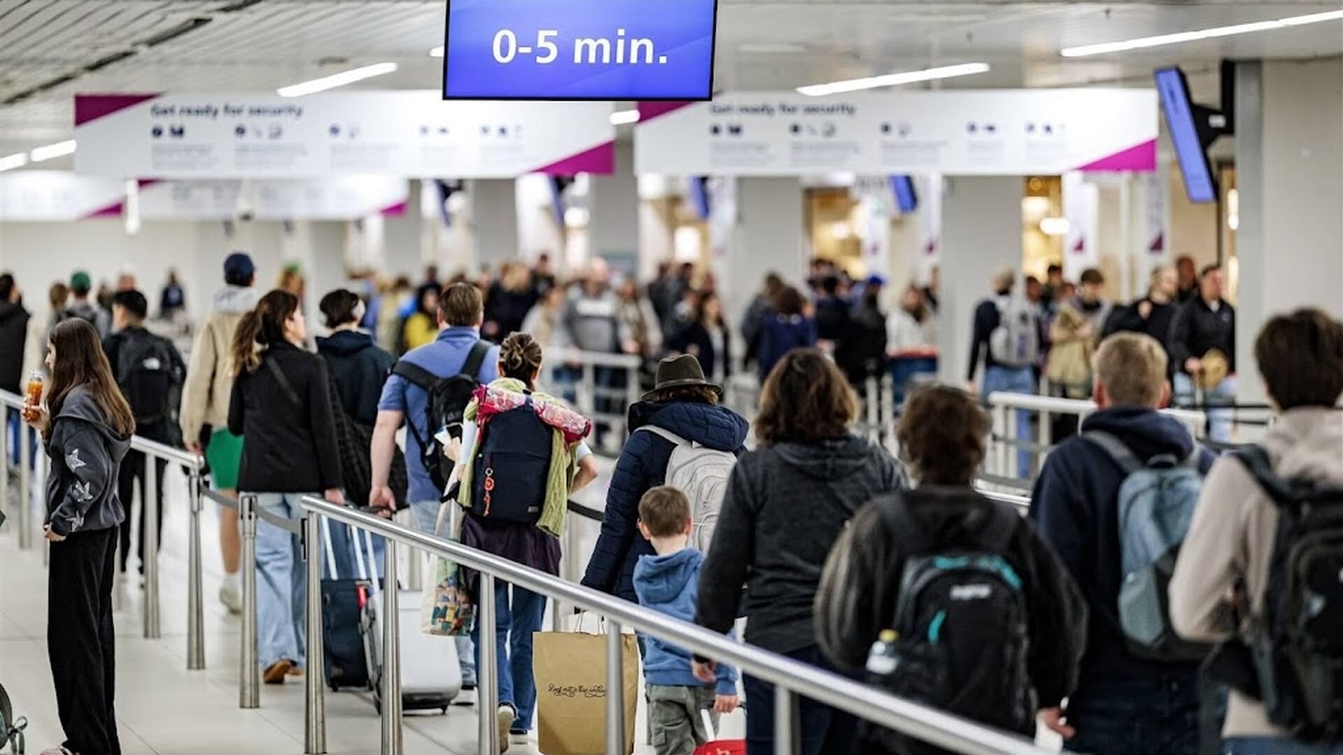 Meer luchtvaartpassagiers begin 2025, flink minder via Maastricht