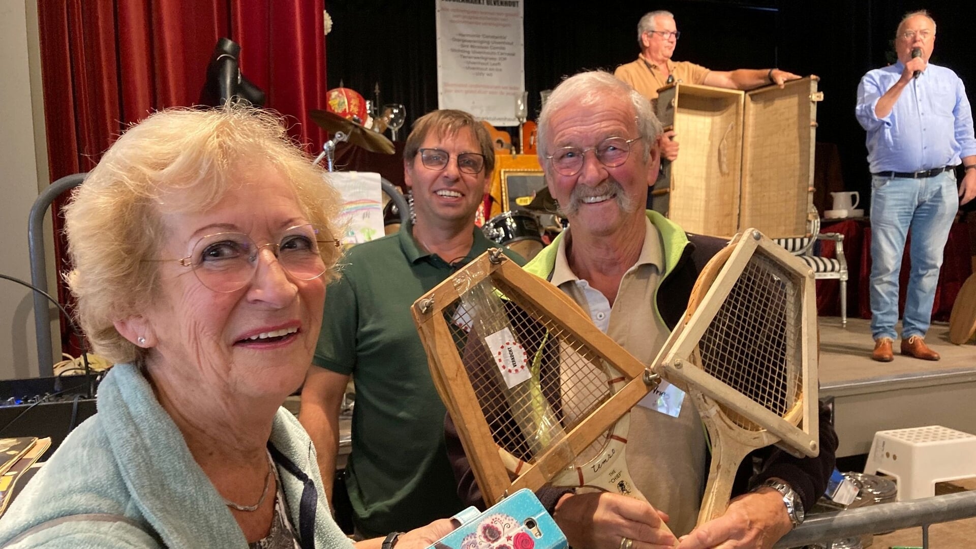 Kees mag zijn tennisracket weer meenemen