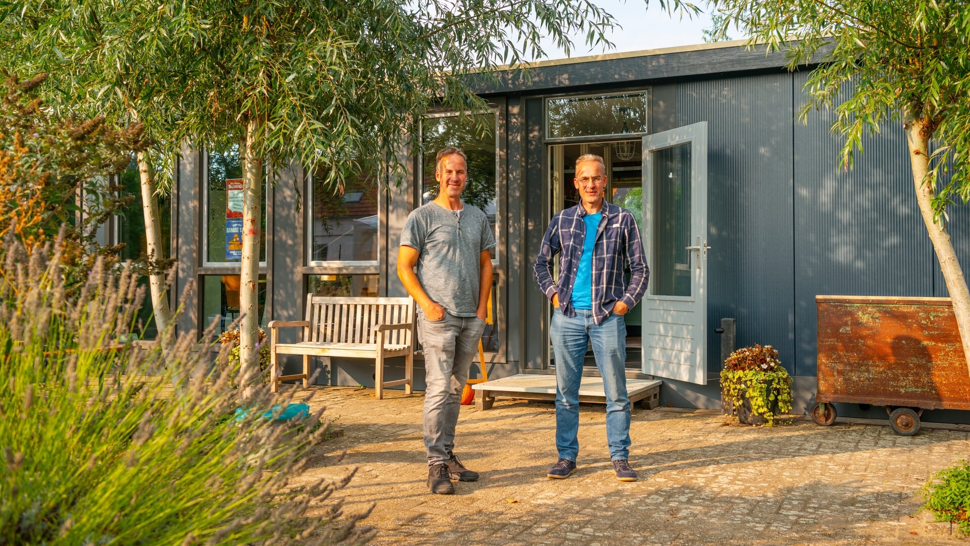 Van vervallen pand tot ontmoetingsplek: Kreekhuis werd geopend in Nieuw-Vossemeer