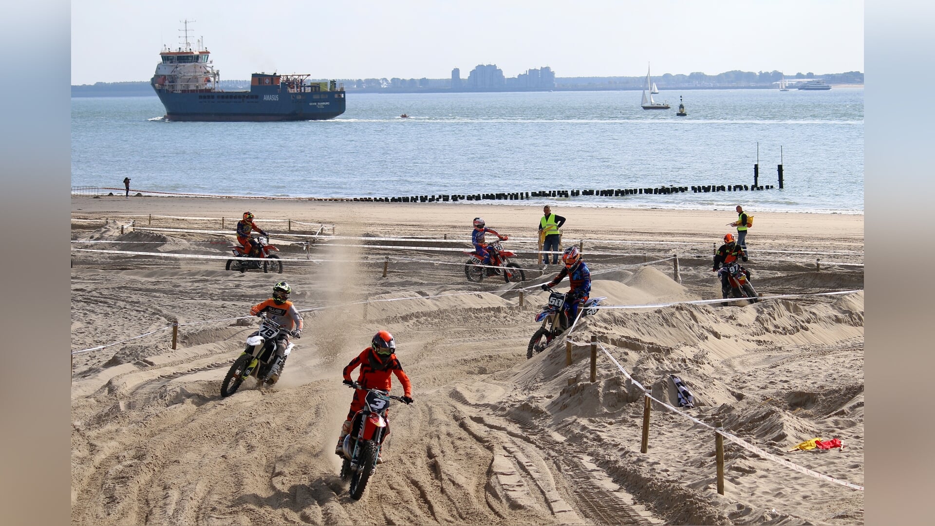 38e editie Strandcross in startblokken: ‘Door laagdrempeligheid komen veel Walcherenaren kijken’