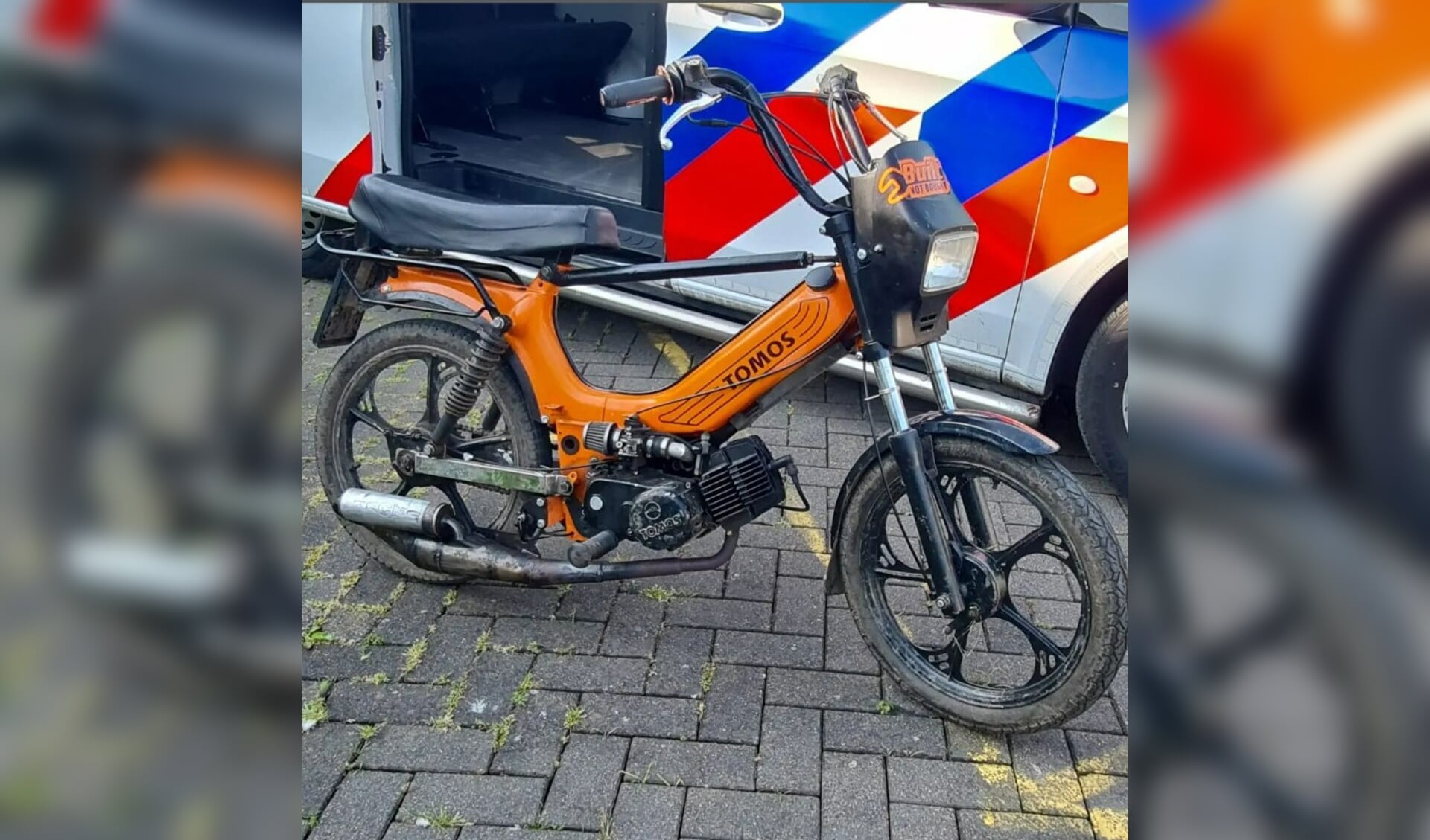 Bestuurder gammele snorfiets (15) na achtervolging in Bleskensgraaf aangehouden