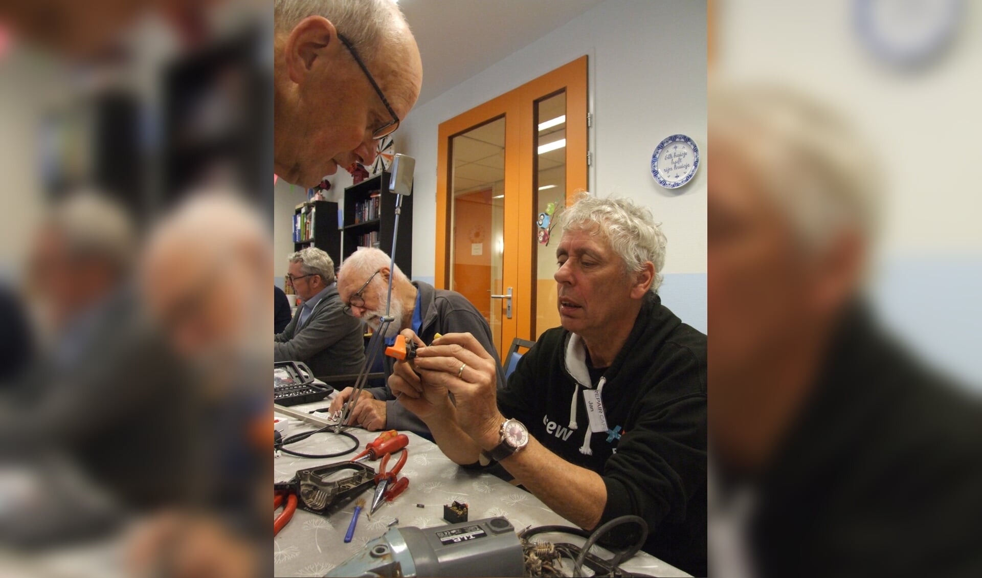 In startblokken voor RepairCafé Rijsbergen