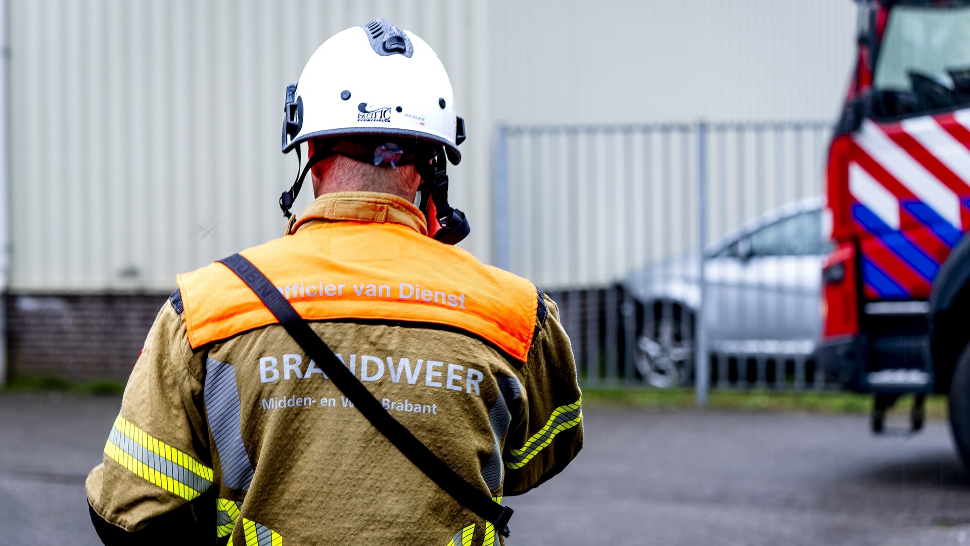 Caravan volledig uitgebrand in Sint-Maartensdijk