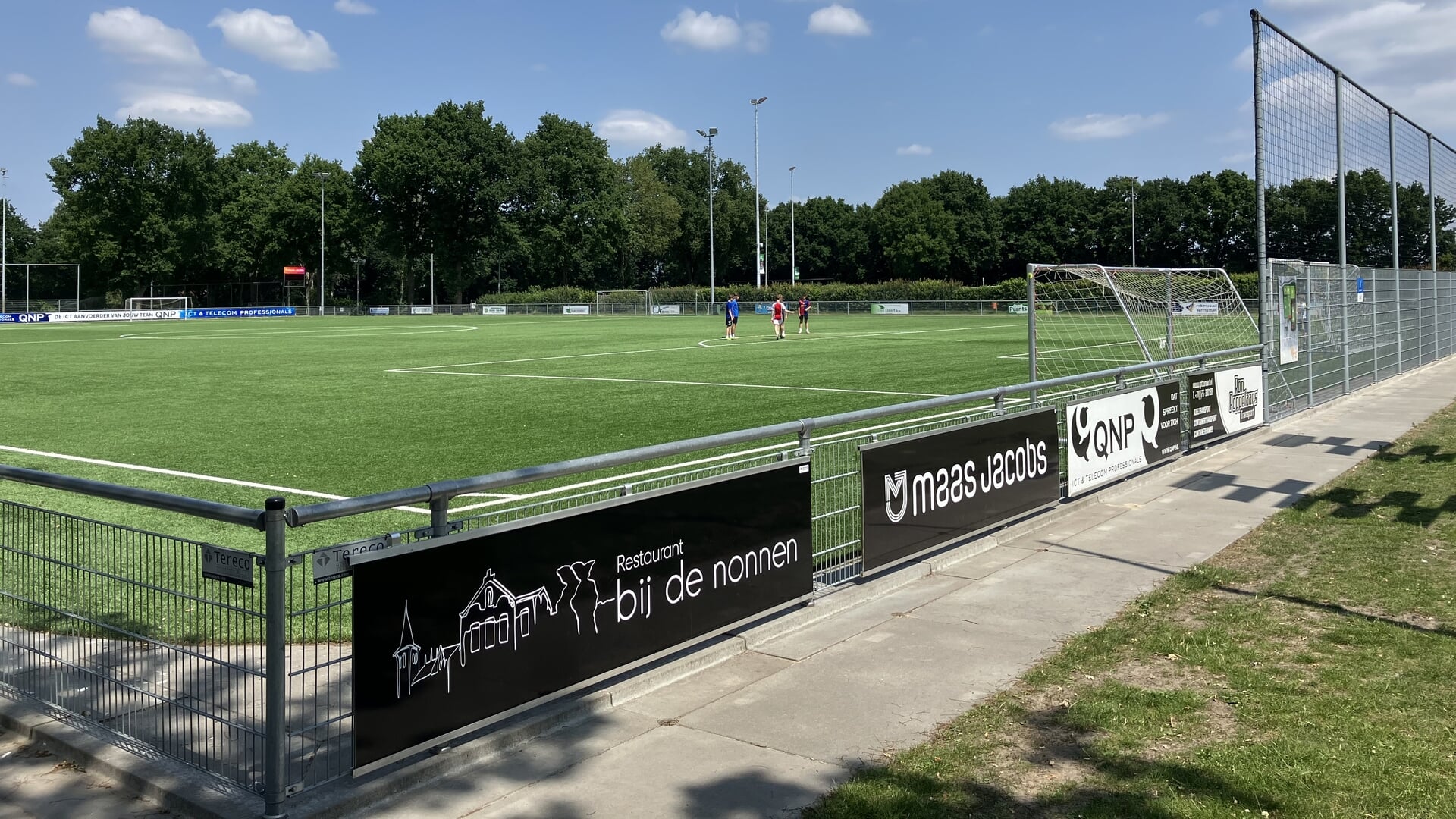 Doe mee aan de Moerse Boys voetbalclinic