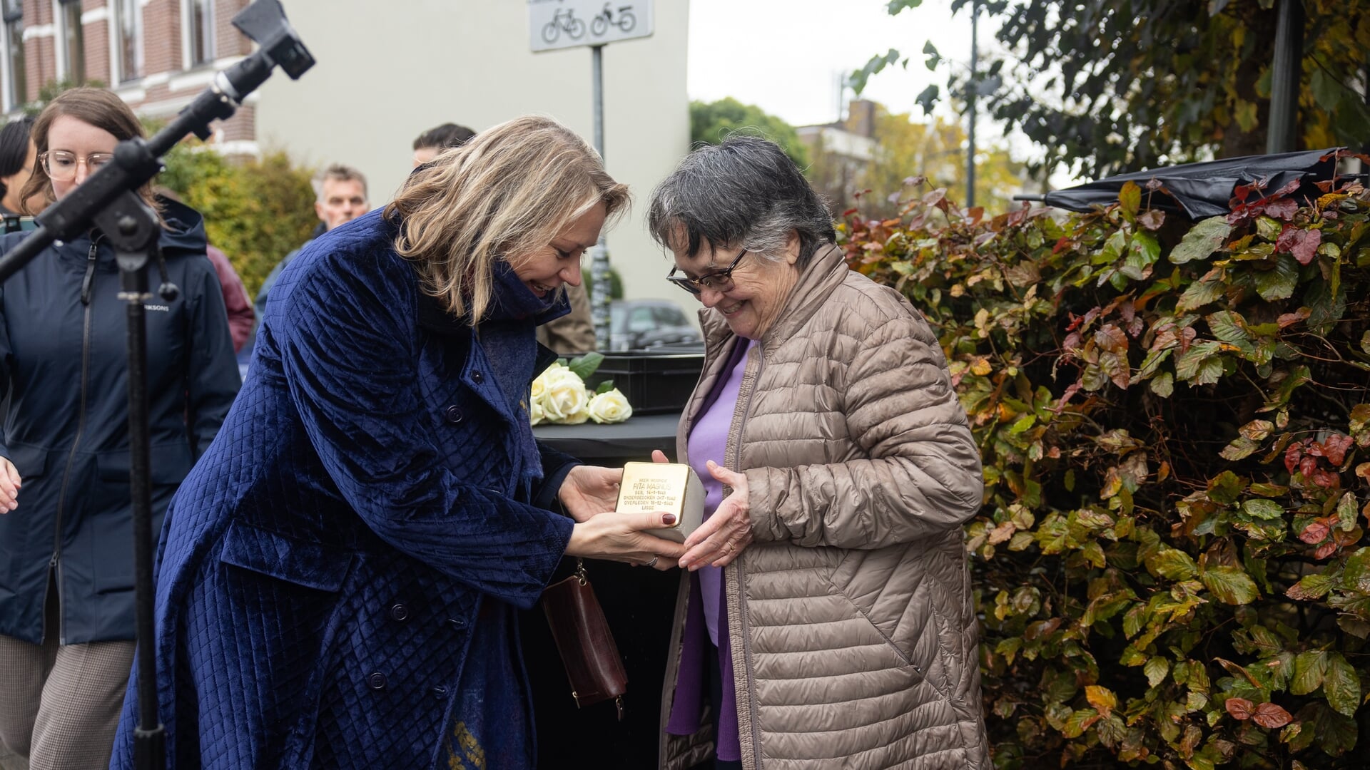 Stolpersteine voor Rita en haar familie in de Koninginnestraat en Teijchinélaan
