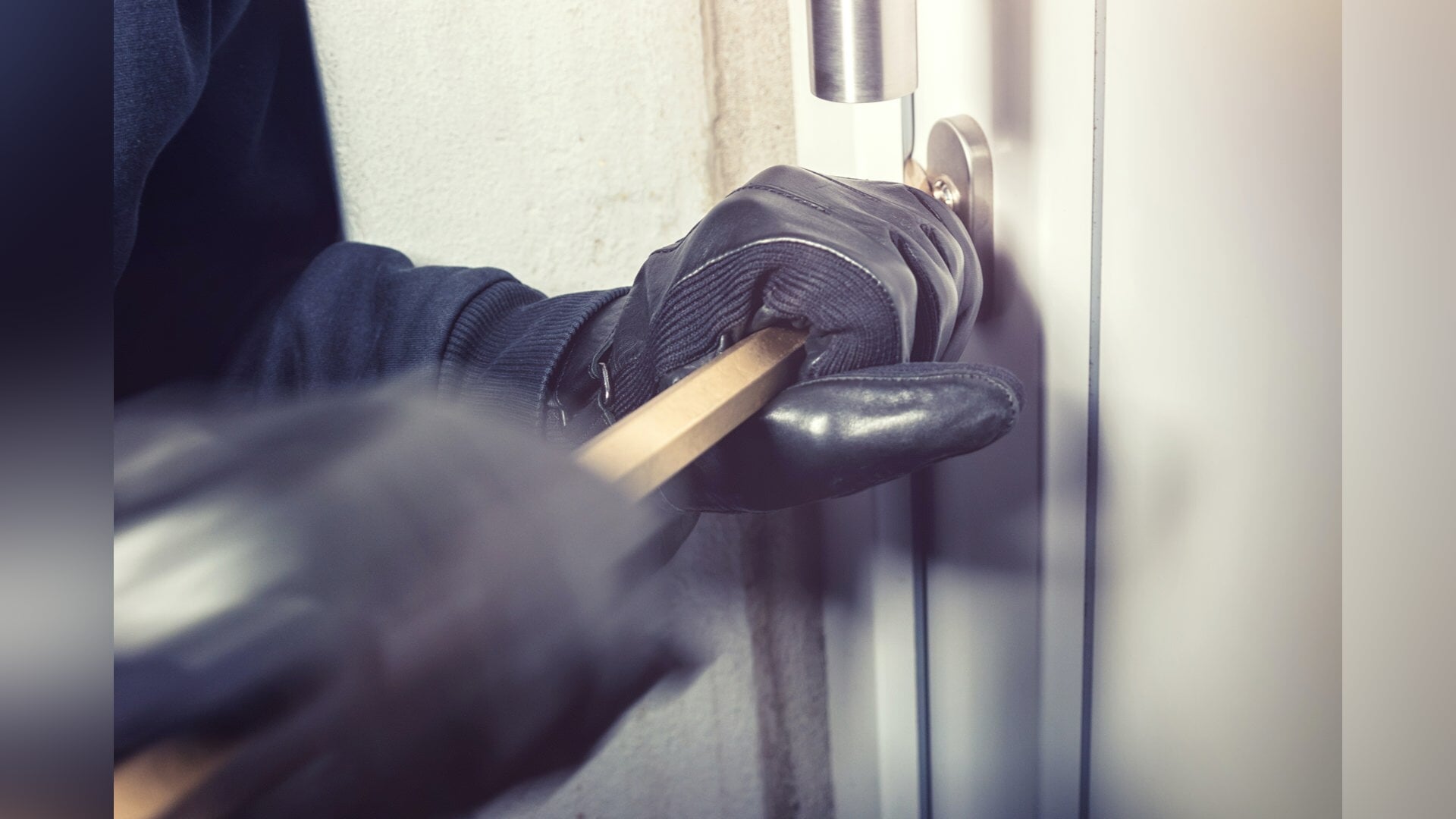 Verzekeraar Interpolis: ‘Tijdens donkere dagen gemiddeld 69 woninginbraken per dag’