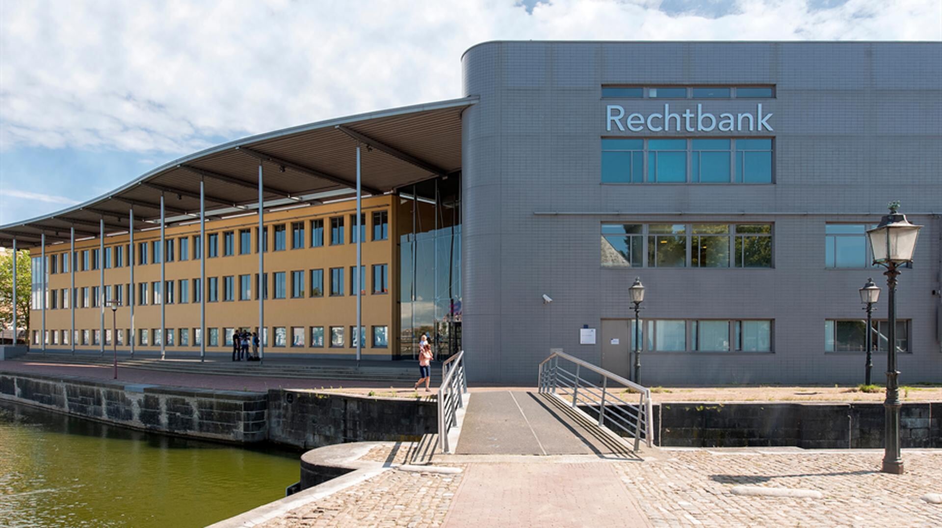 Burgemeester sluit woning na vondst softdrugs, maar rechter draait besluit terug