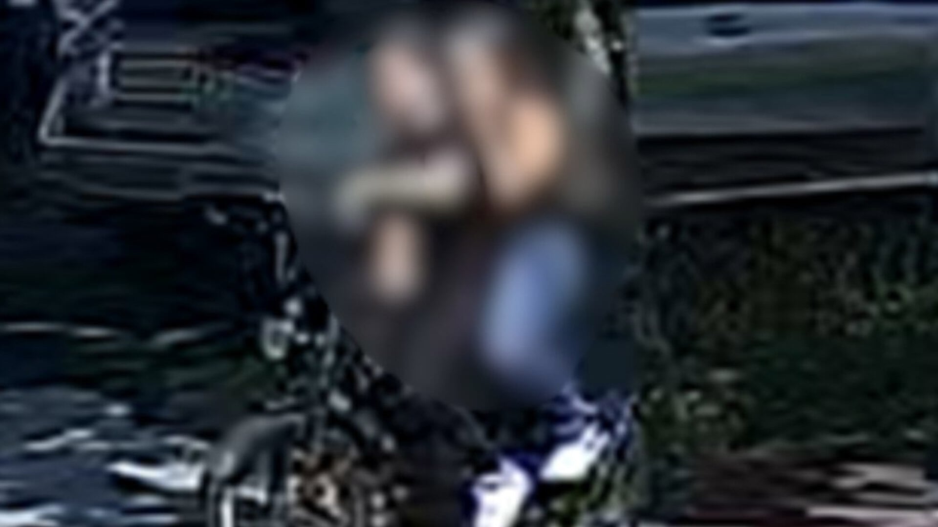 Politie zoekt jongen en meisje op fatbike na aanval met brandende spray op 11-jarig kind