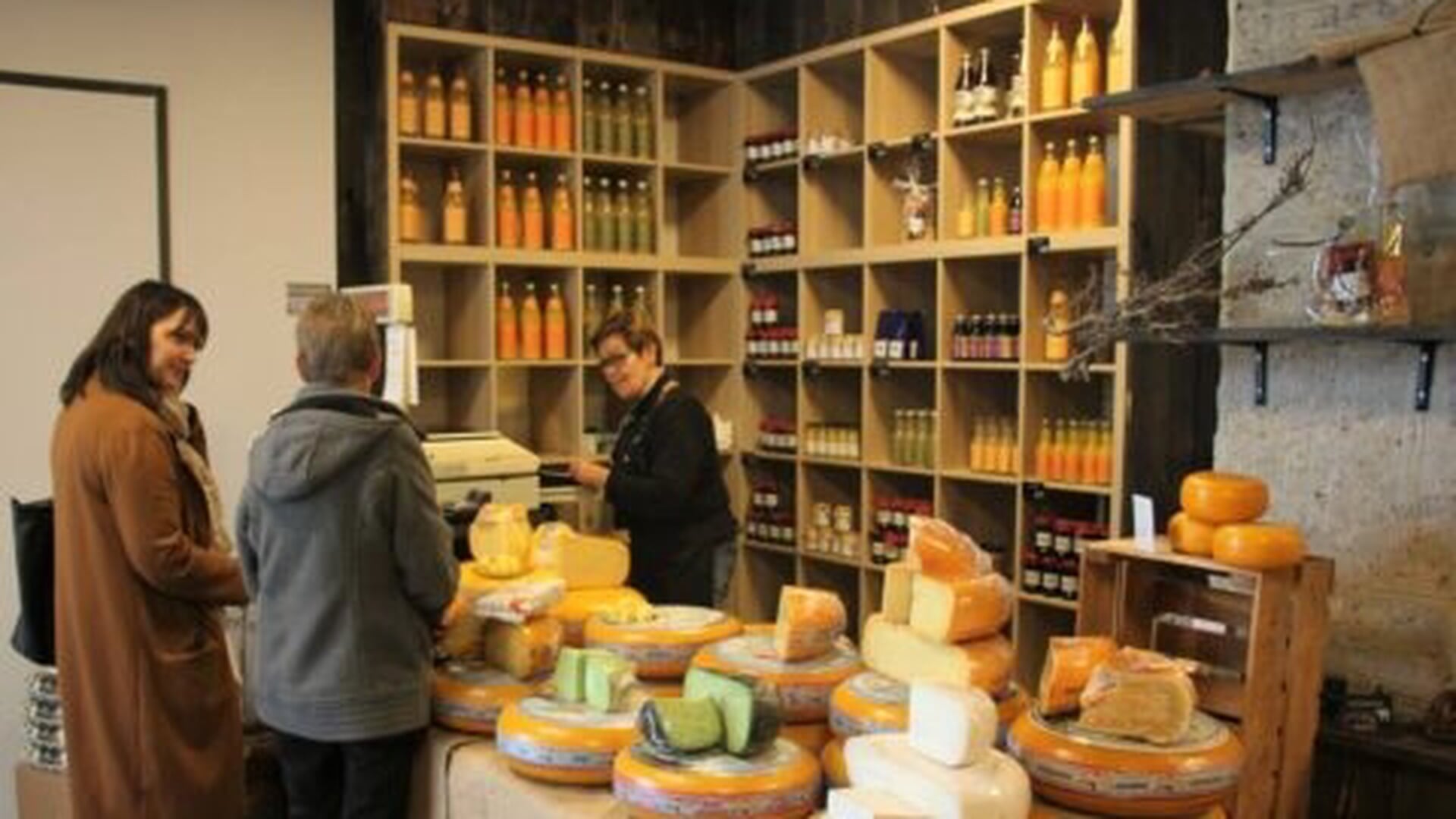 Vijftig jaar De Hoop gevierd met expositie in Proef & Geniet Vlissingen