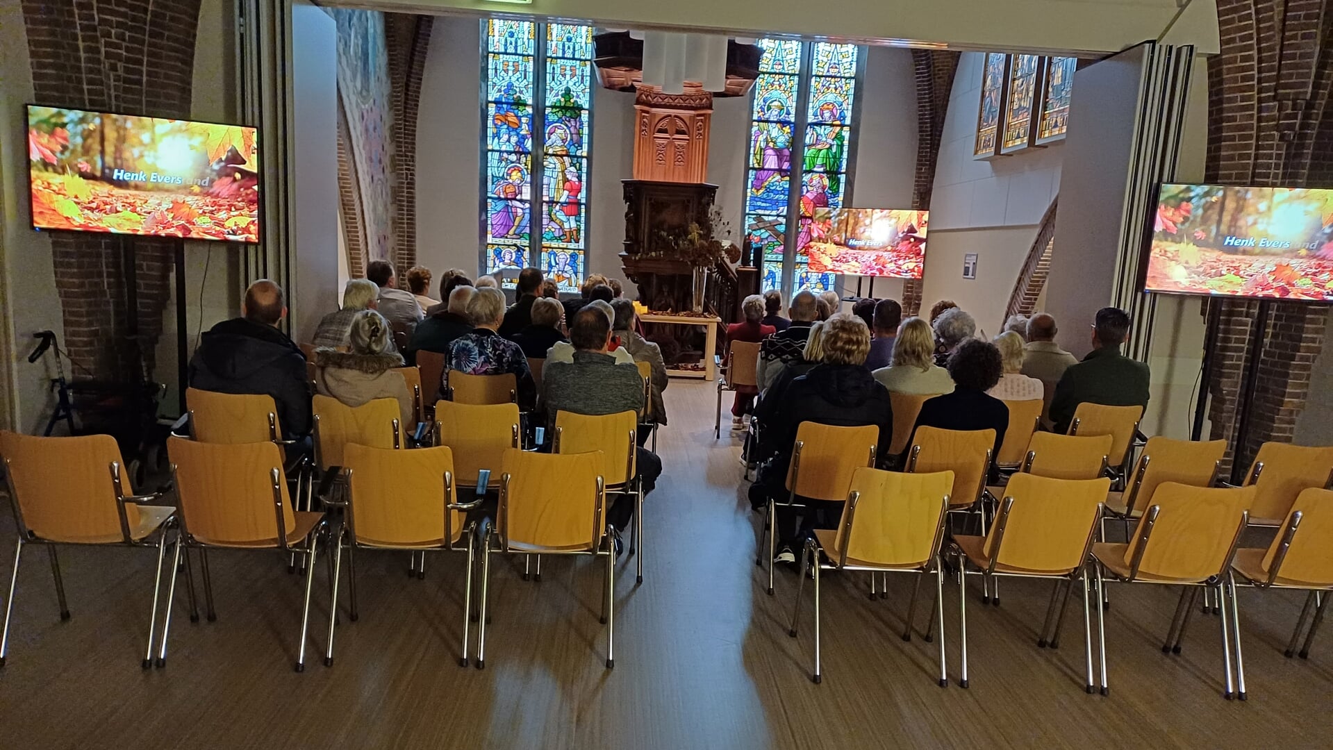 Herdenkingsbijeenkomst voorziet in behoefte