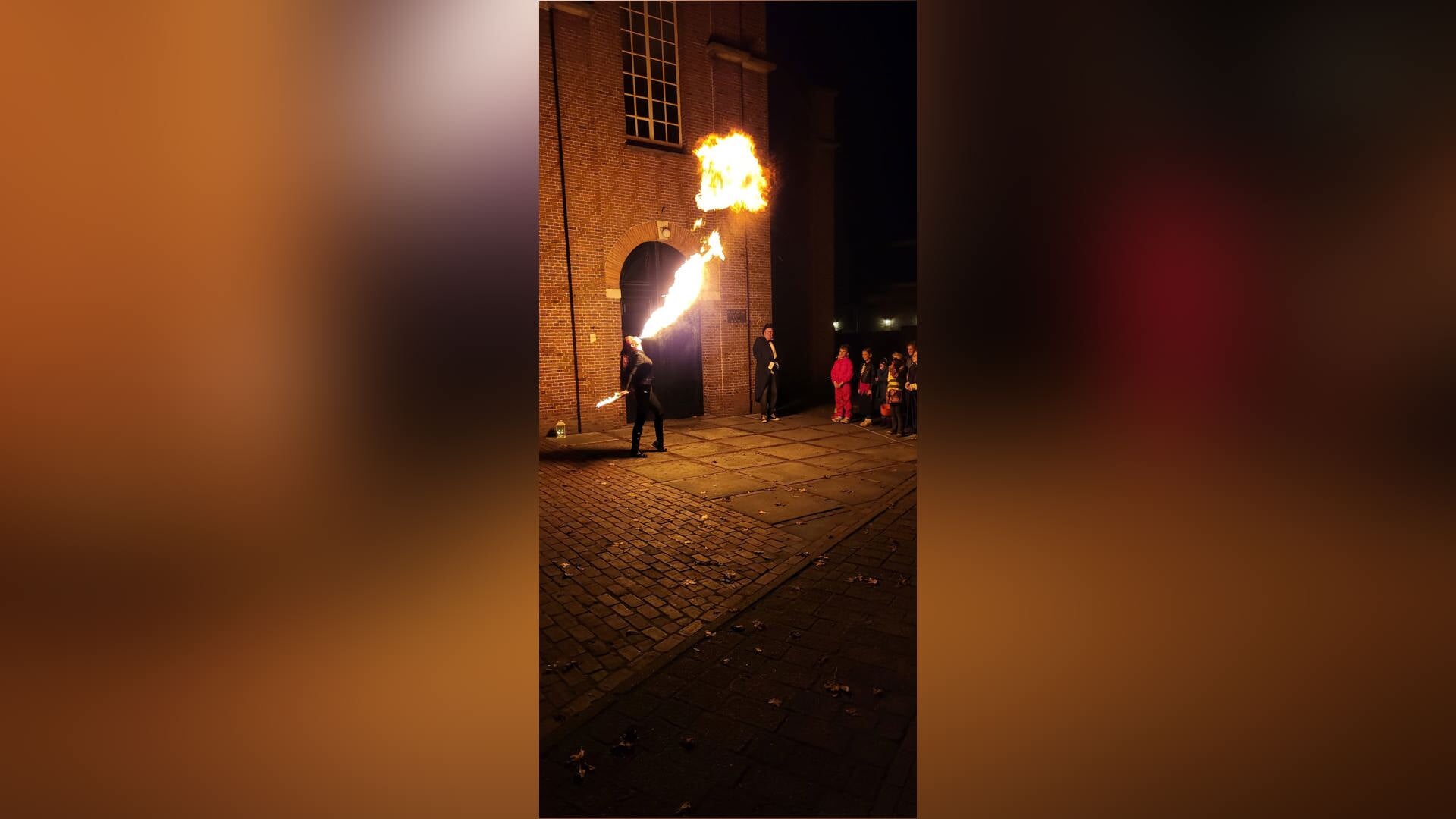 Drukte bij Halloween Kindertocht Achtmaal