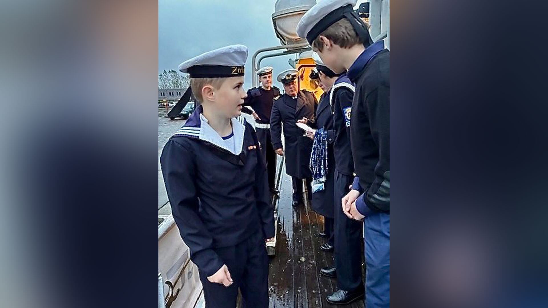 Zeekadetten Veere herdenken gevallenen Ondina in Vlissingen