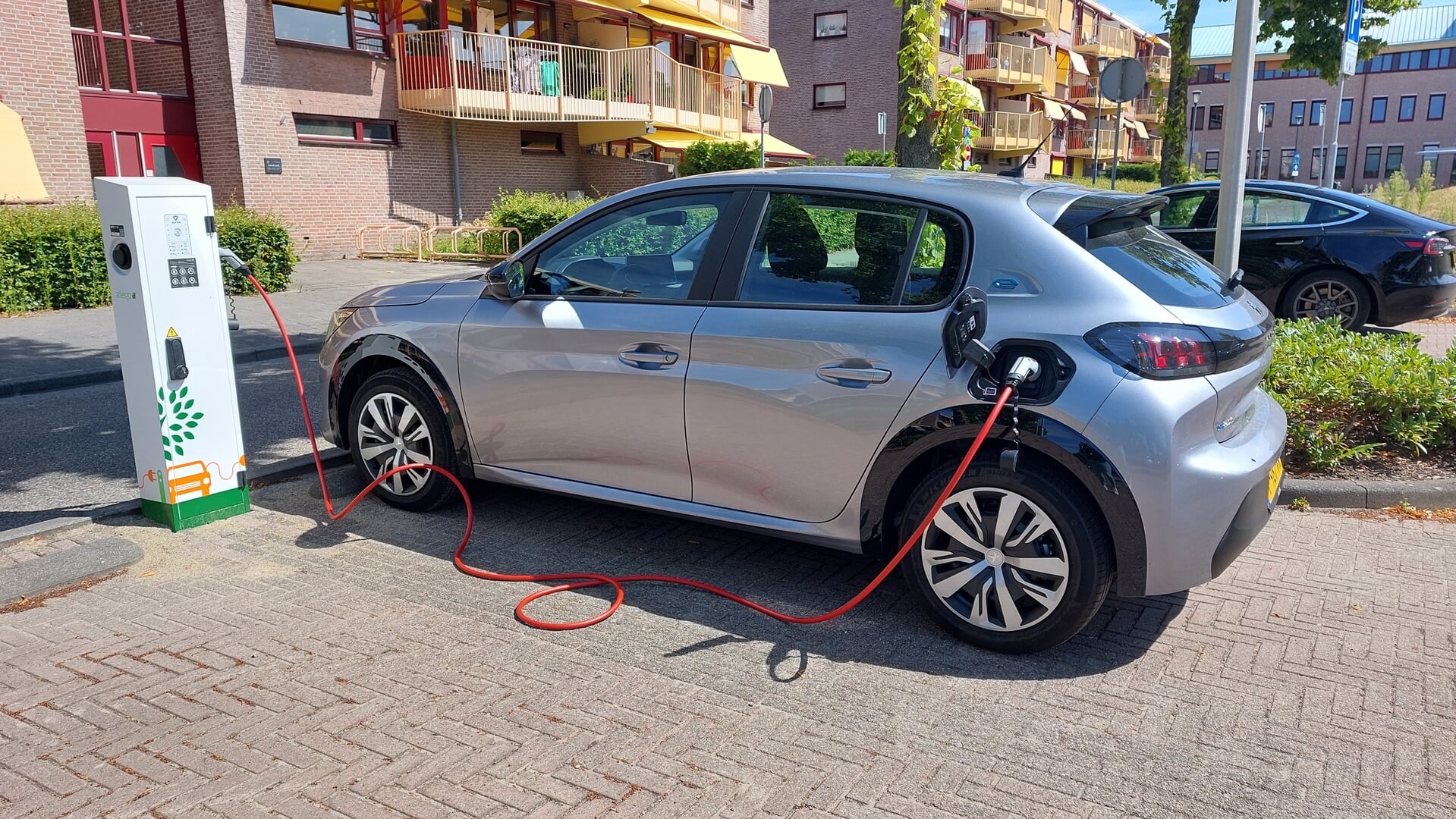 Moerdijk sluit aan bij aanbesteding laadpalen van provincie Noord-Brabant