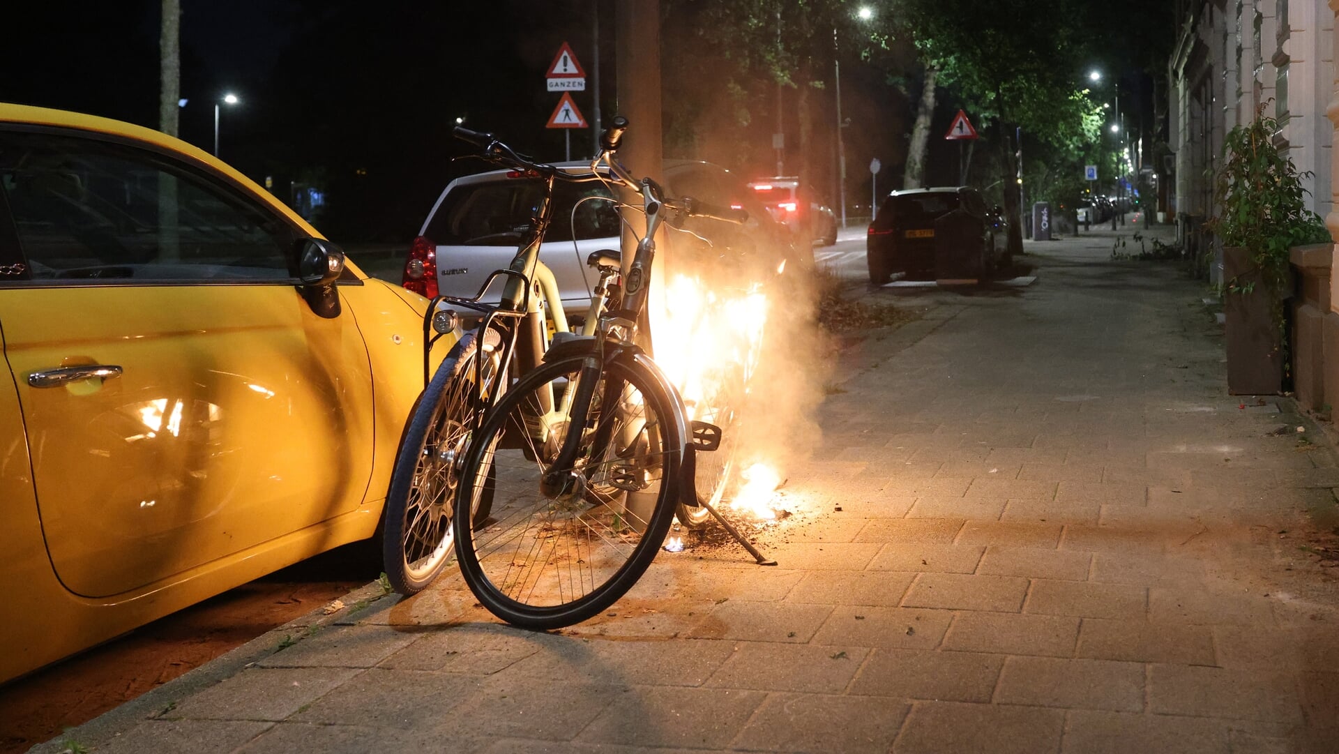 Her en der brandjes op en rond de Noordsingel, mogelijk pyromaan actief ...