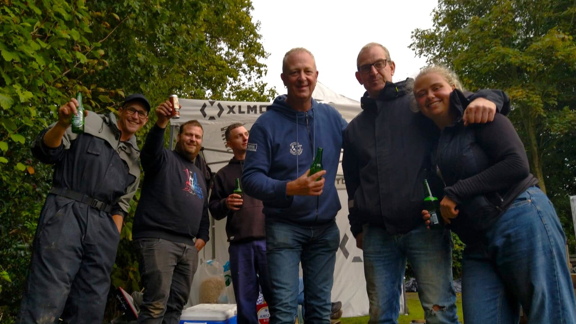 ‘Zo gugund’: gemoedelijkheid typeert visrookwedstrijd Oosterend