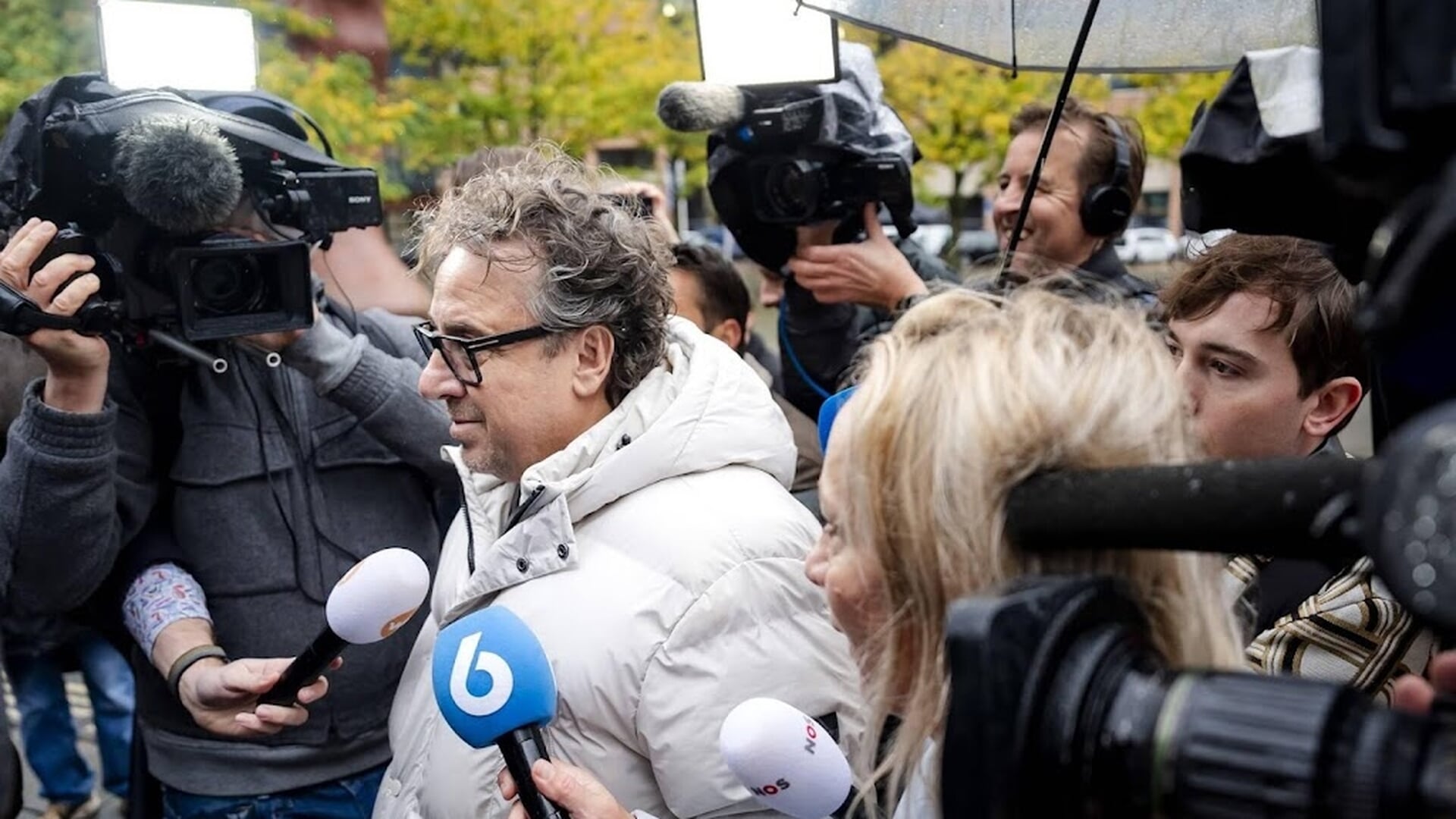 Marco Borsato bij rechtbank: blij dat ik vandaag verhaal kan doen