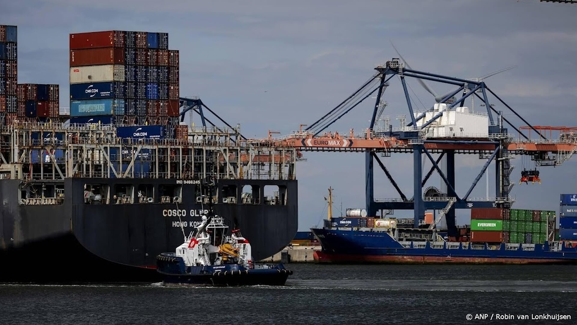Overslag in Rotterdamse haven omlaag door zwakke Duitse industrie