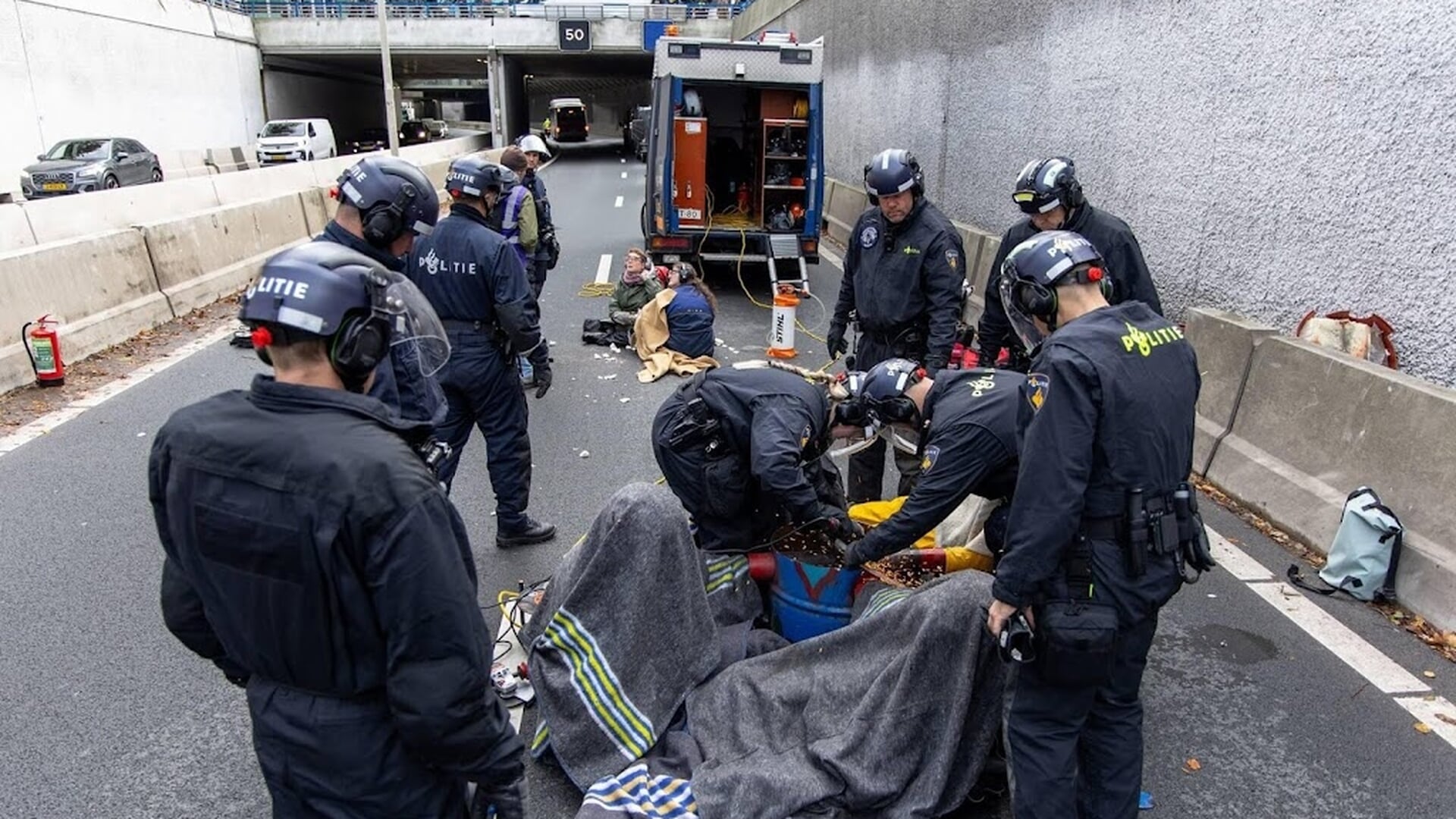 A12 weer open na 45e wegblokkade Extinction Rebellion