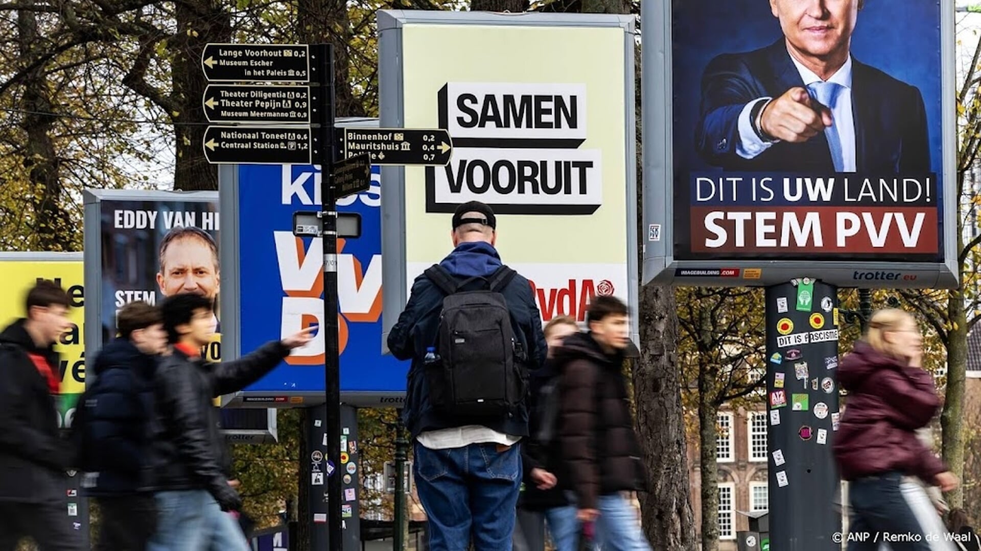 D66, GL-PvdA en PVV staan gelijk in slotpeiling Ipsos I&O