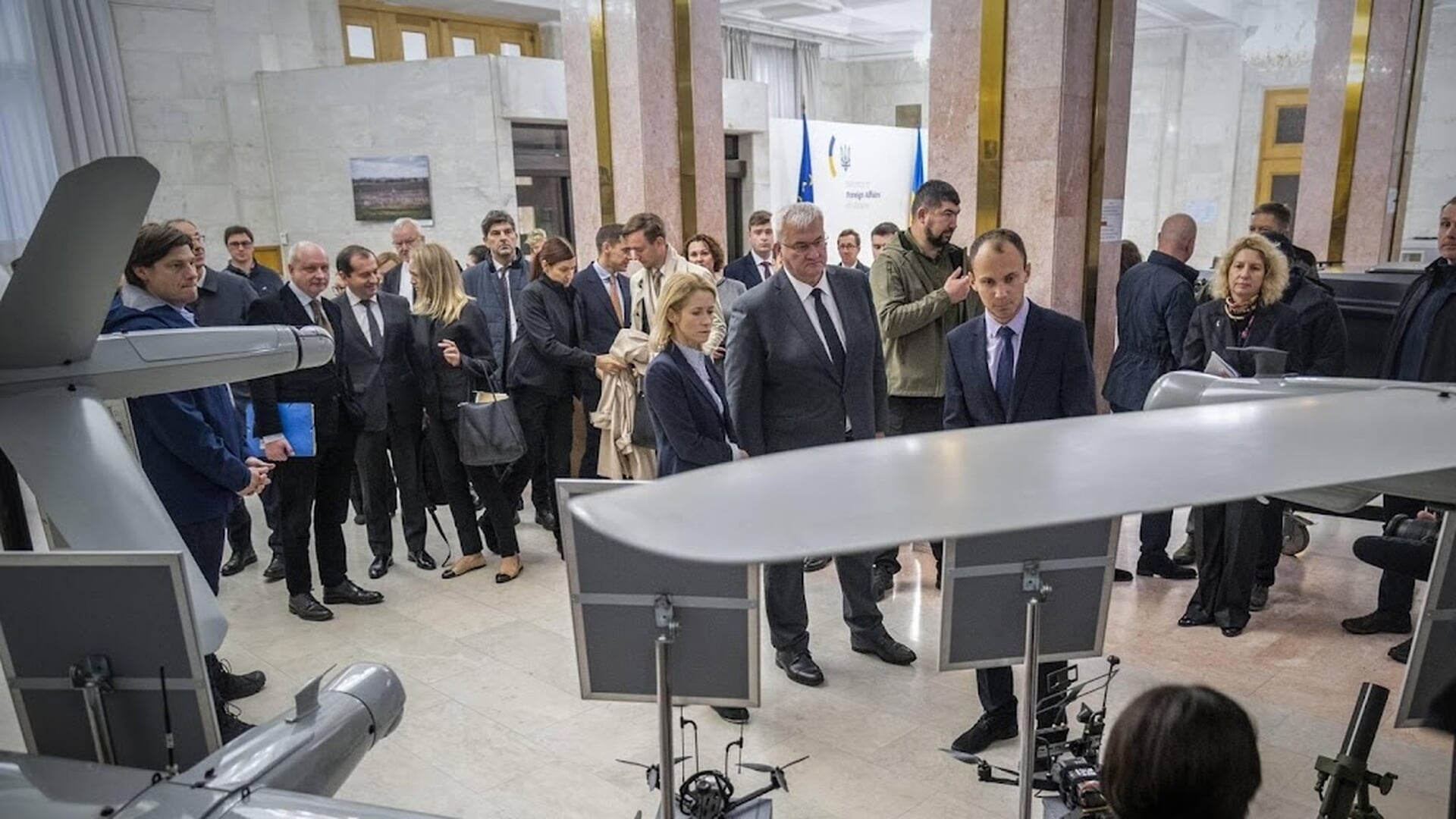 Oekraïne wil komende maand beginnen met wapenexport