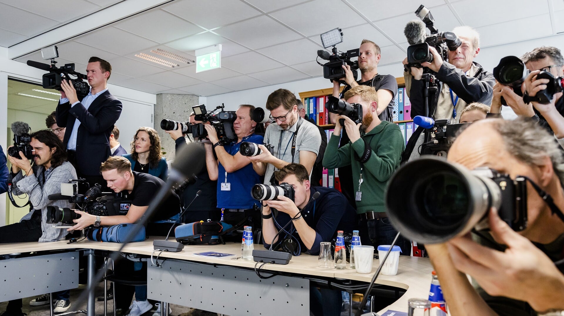 Driftige debatten en korte kieswijzers helpen landsbestuur niet verder. Hervorm de campagne-opzet
