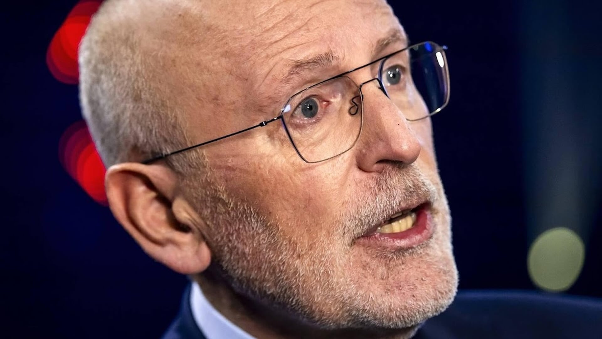 Timmermans: boeren uitkopen voor stikstof kwestie van leiderschap