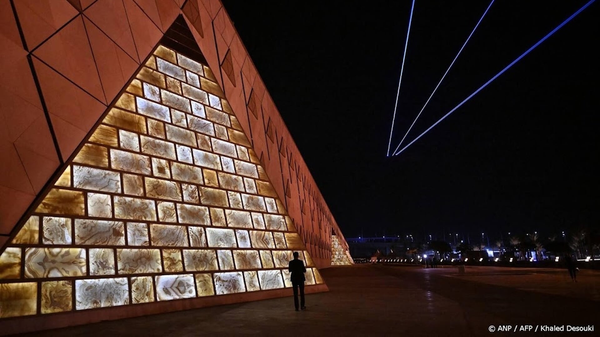 Nederland geeft gestolen beeld terug aan Egypte