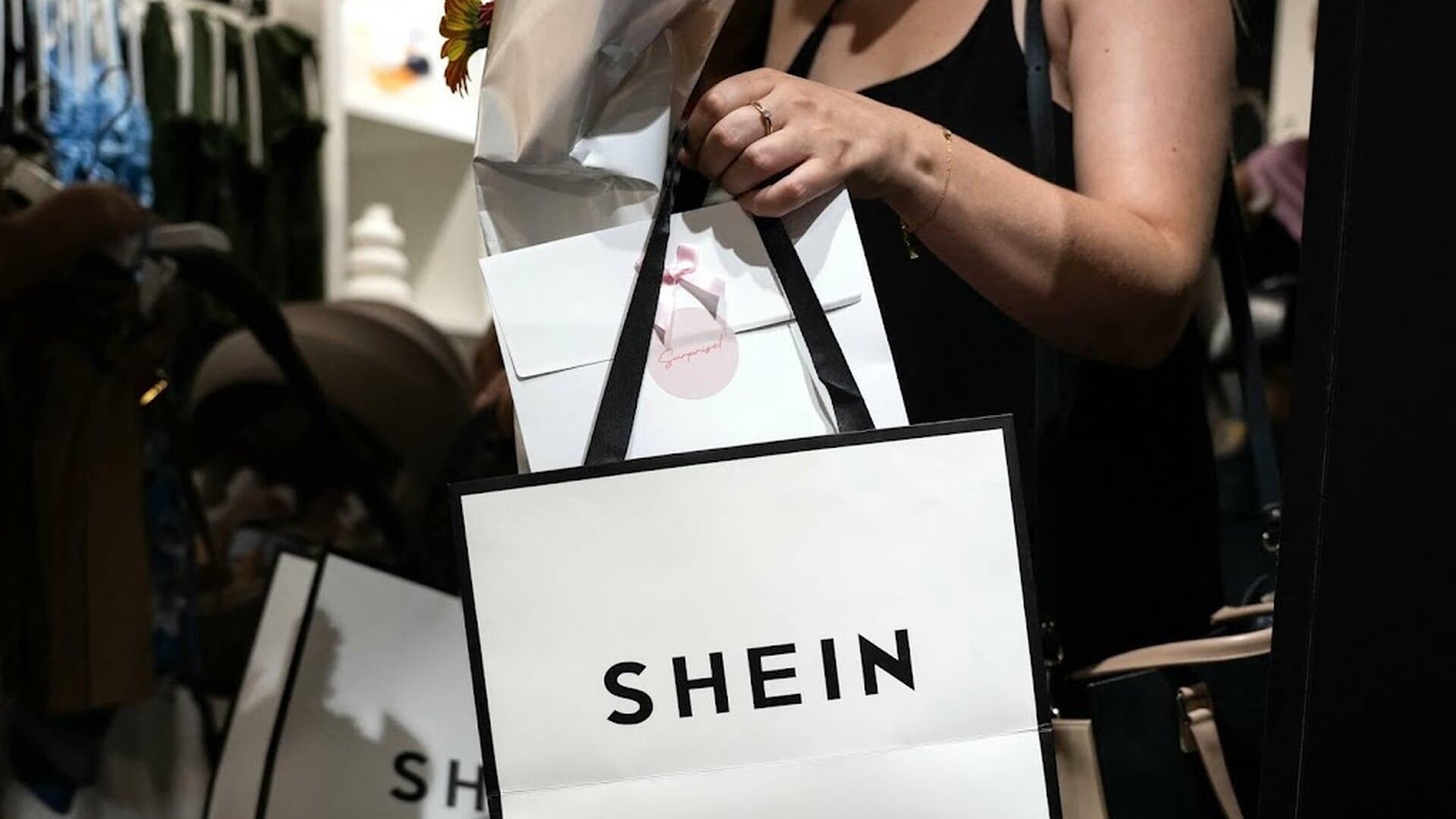 Frankrijk dreigt met ban Shein bij verkoop kindsekspoppen