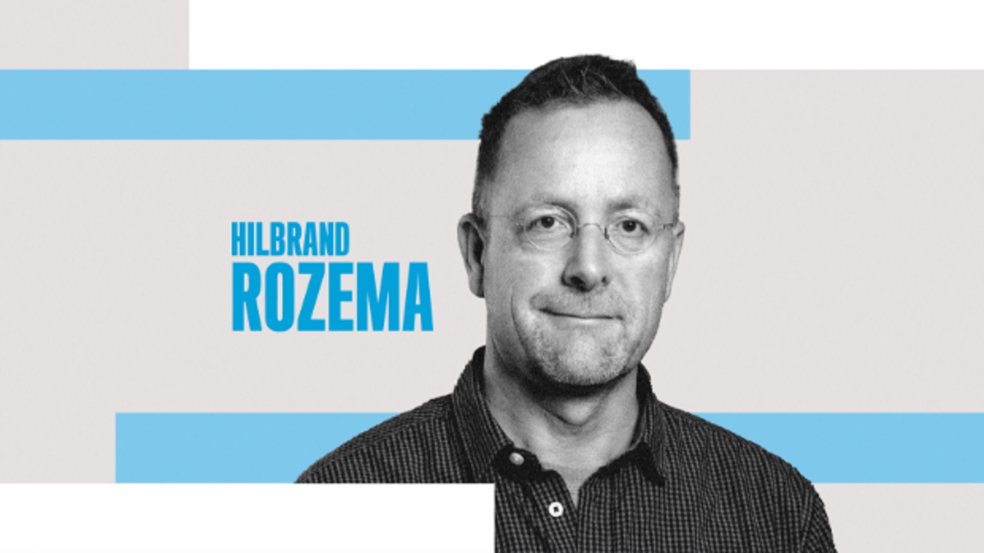 Boer Hans (67) uit Nagele laat de aardappelberg zien. ‘’t Was groeizaam weer, het overschot is groot’