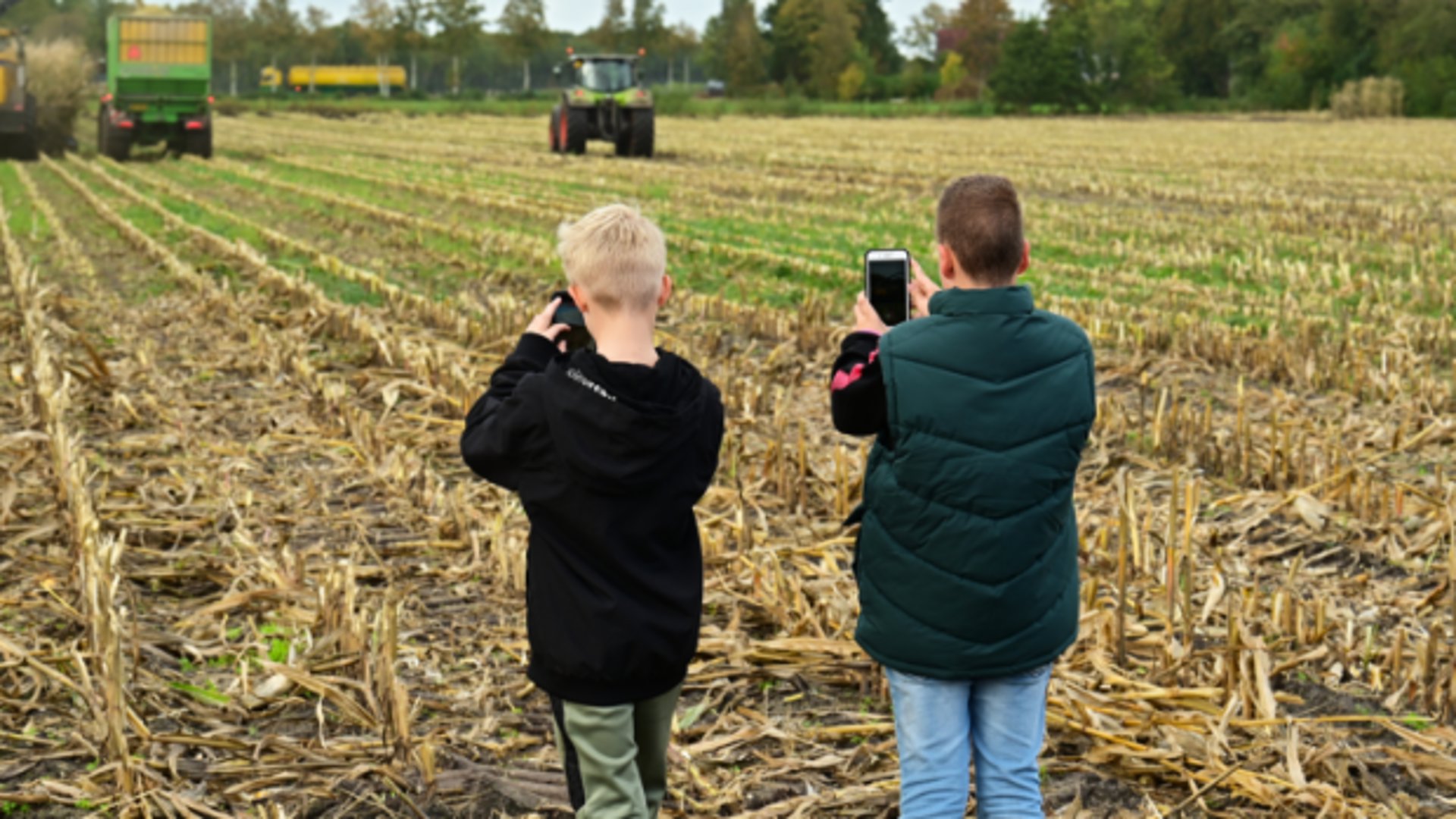 ‘Danken in het donker, hoe doe je dat?’ Wat het bijbelboek Openbaring leert om dankdag te vieren